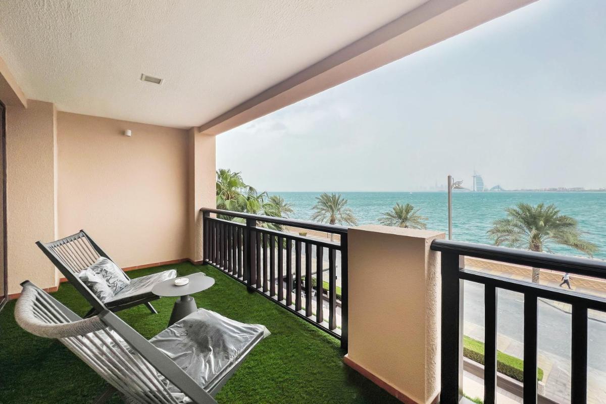 Luxe Getaways Royal Amwaj Palm Jumeirah Resort Apartment Holiday Home
