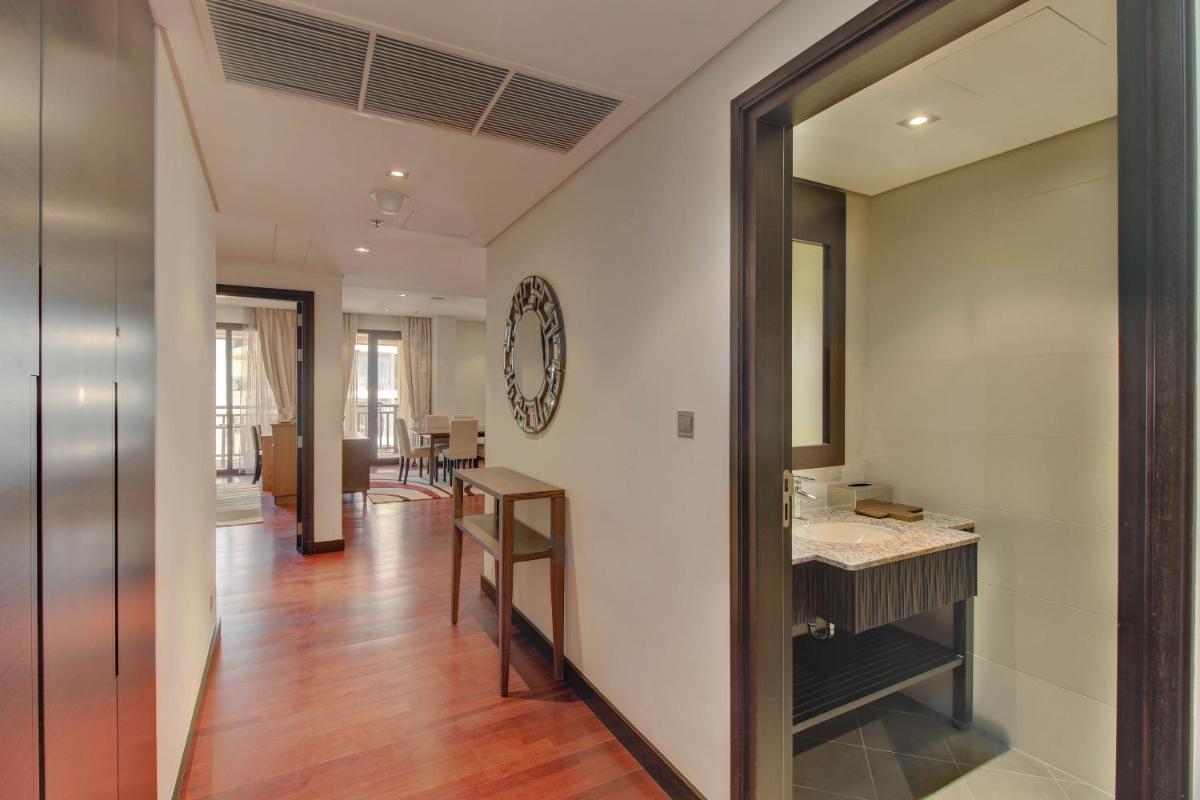 Luxe Getaways Royal Amwaj Palm Jumeirah Resort Apartment Holiday Home