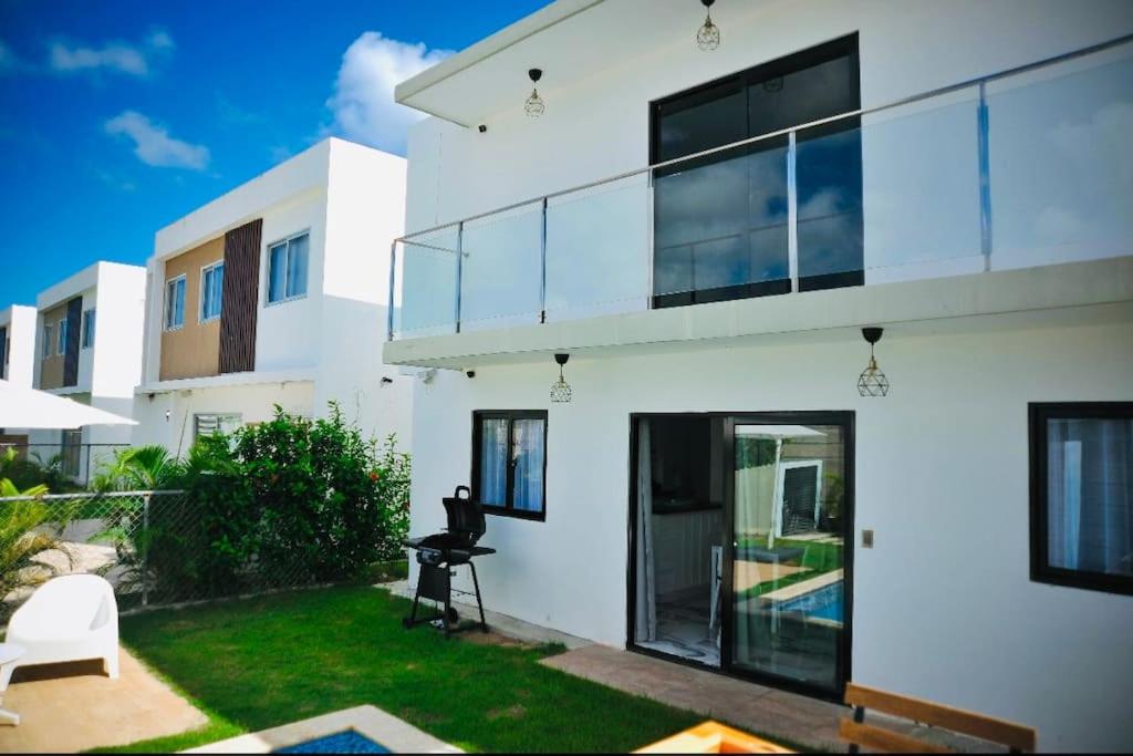 Sunset Beach Villa