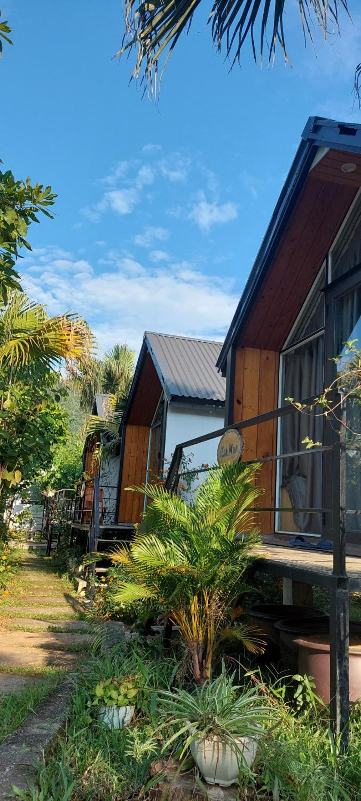 Nha Ben Suoi - Venuestay