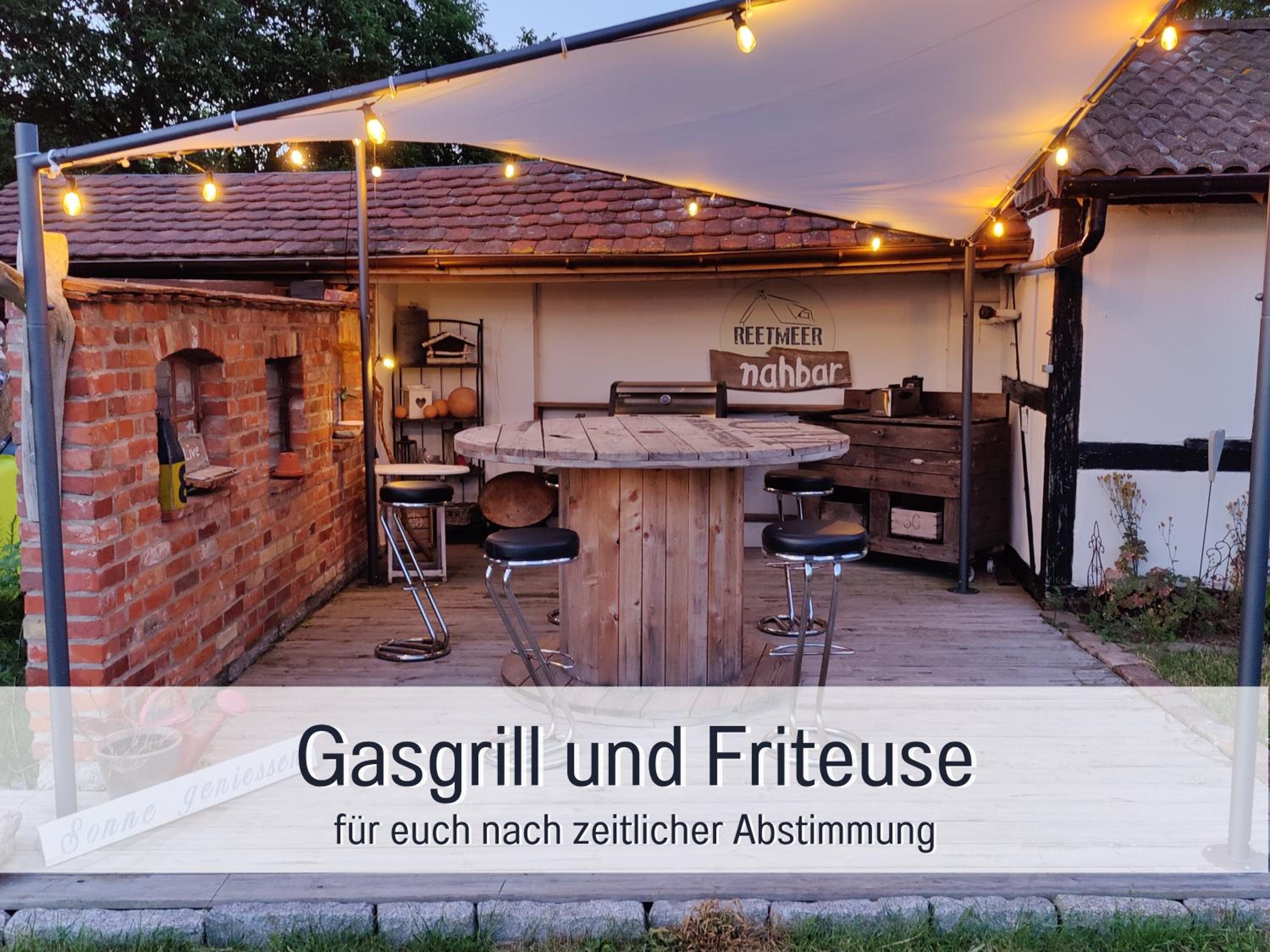 Reetmeer Apartments Spa & Reetdach am Salzhaff