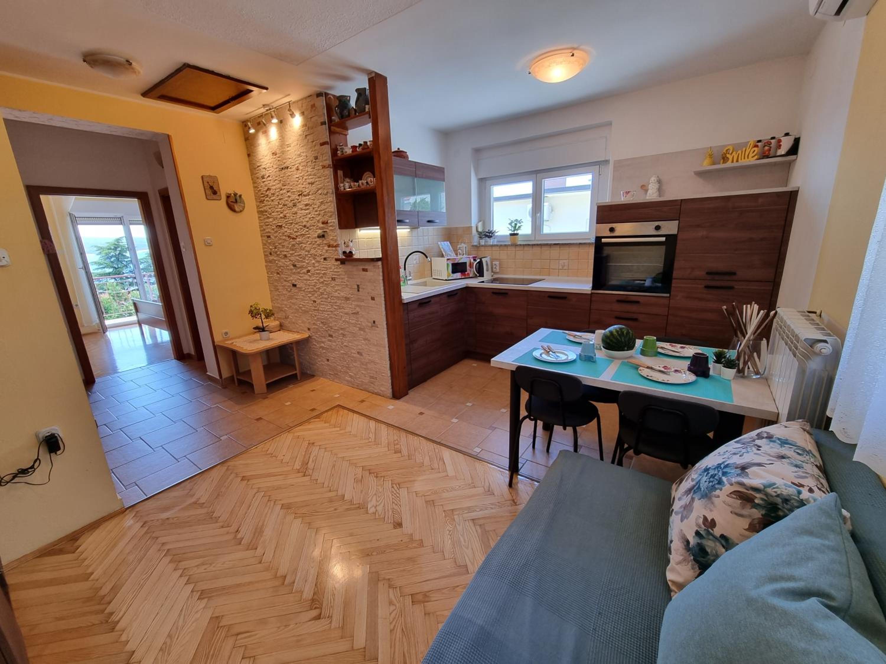 BUBI Apartments with sea view near sandy beach