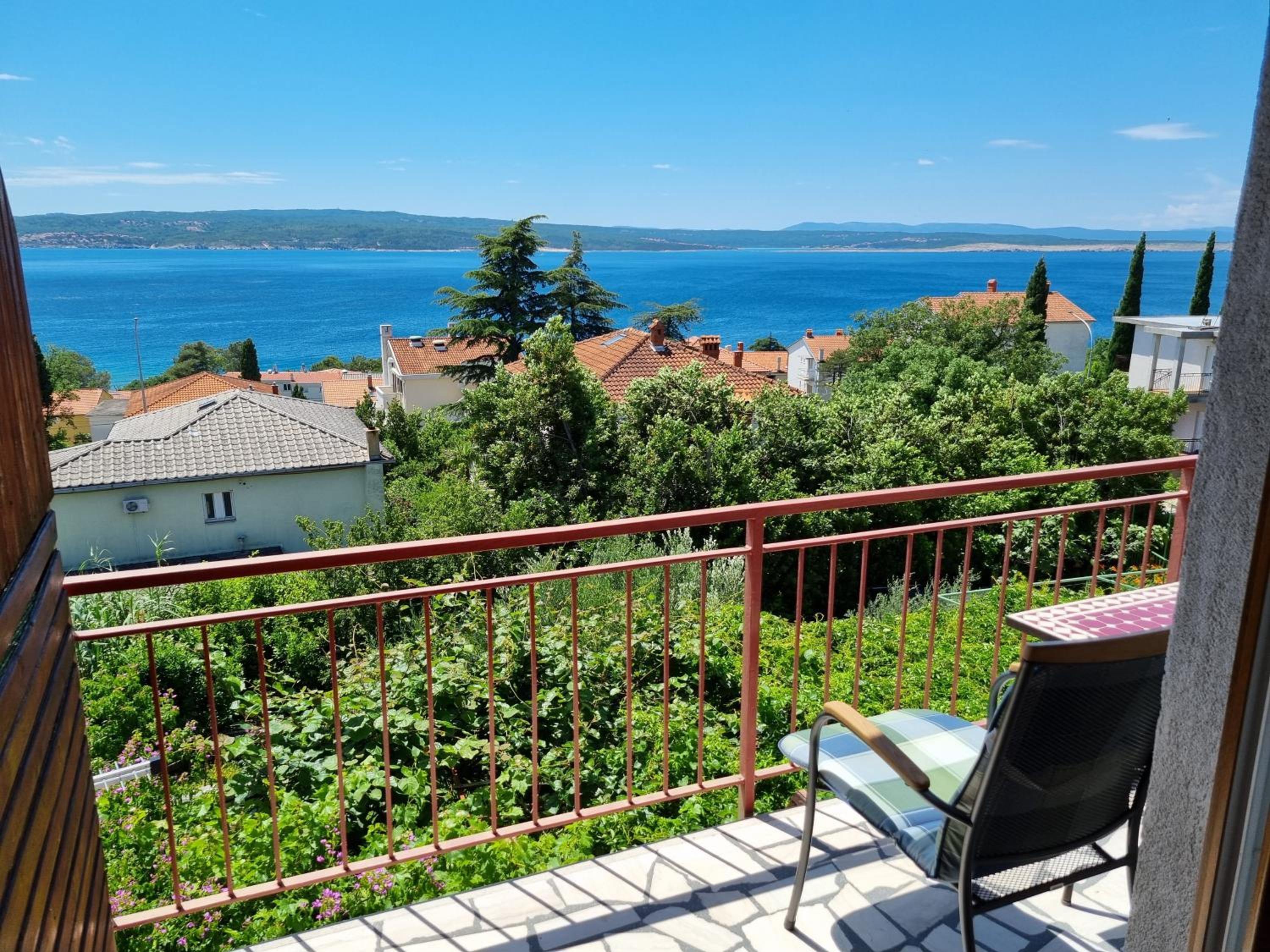 BUBI Apartments with sea view near sandy beach