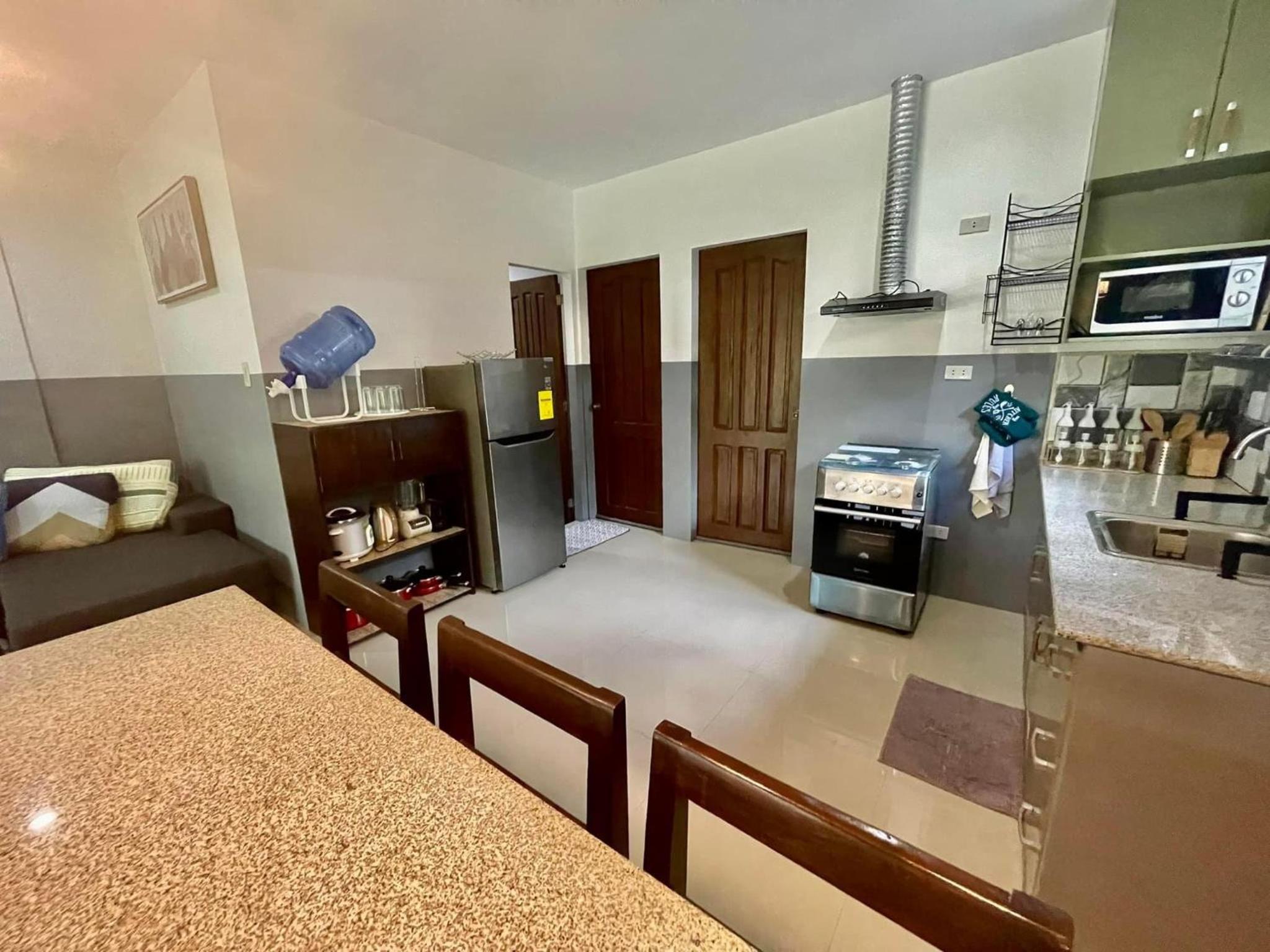 Diez Dregger Fully Furnished Apartments
