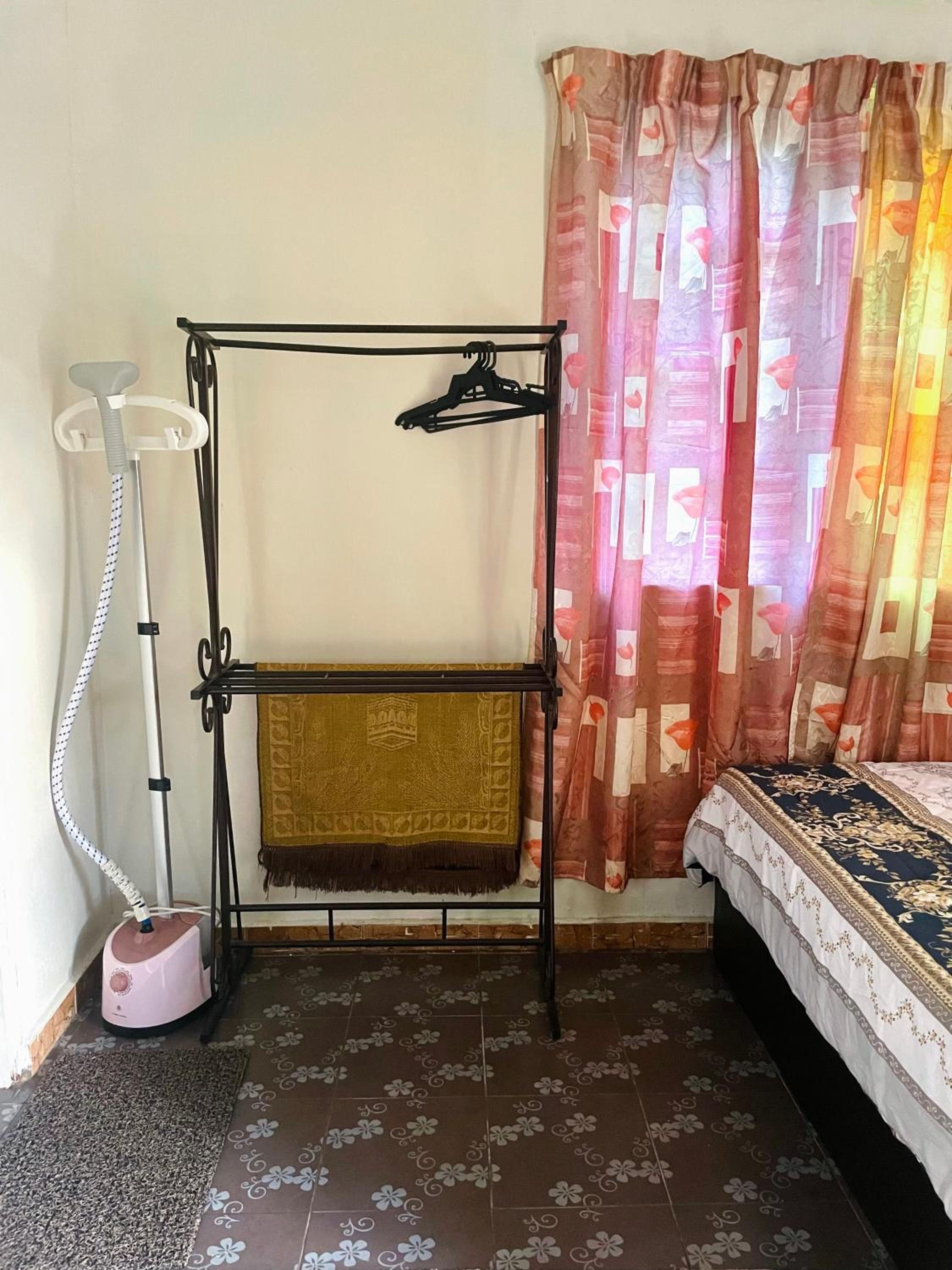 yellow homestay