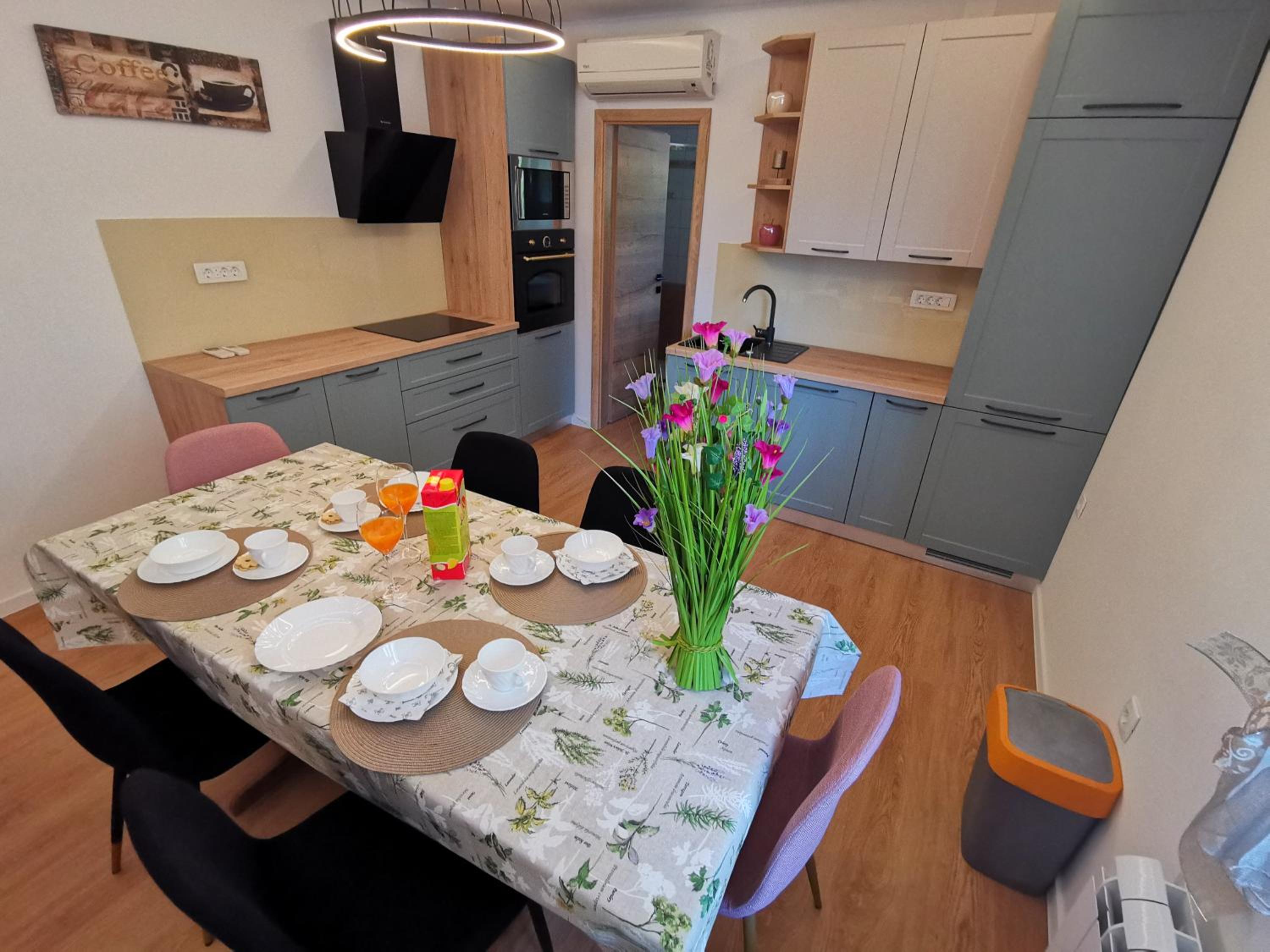 BUBI Apartments with sea view near sandy beach