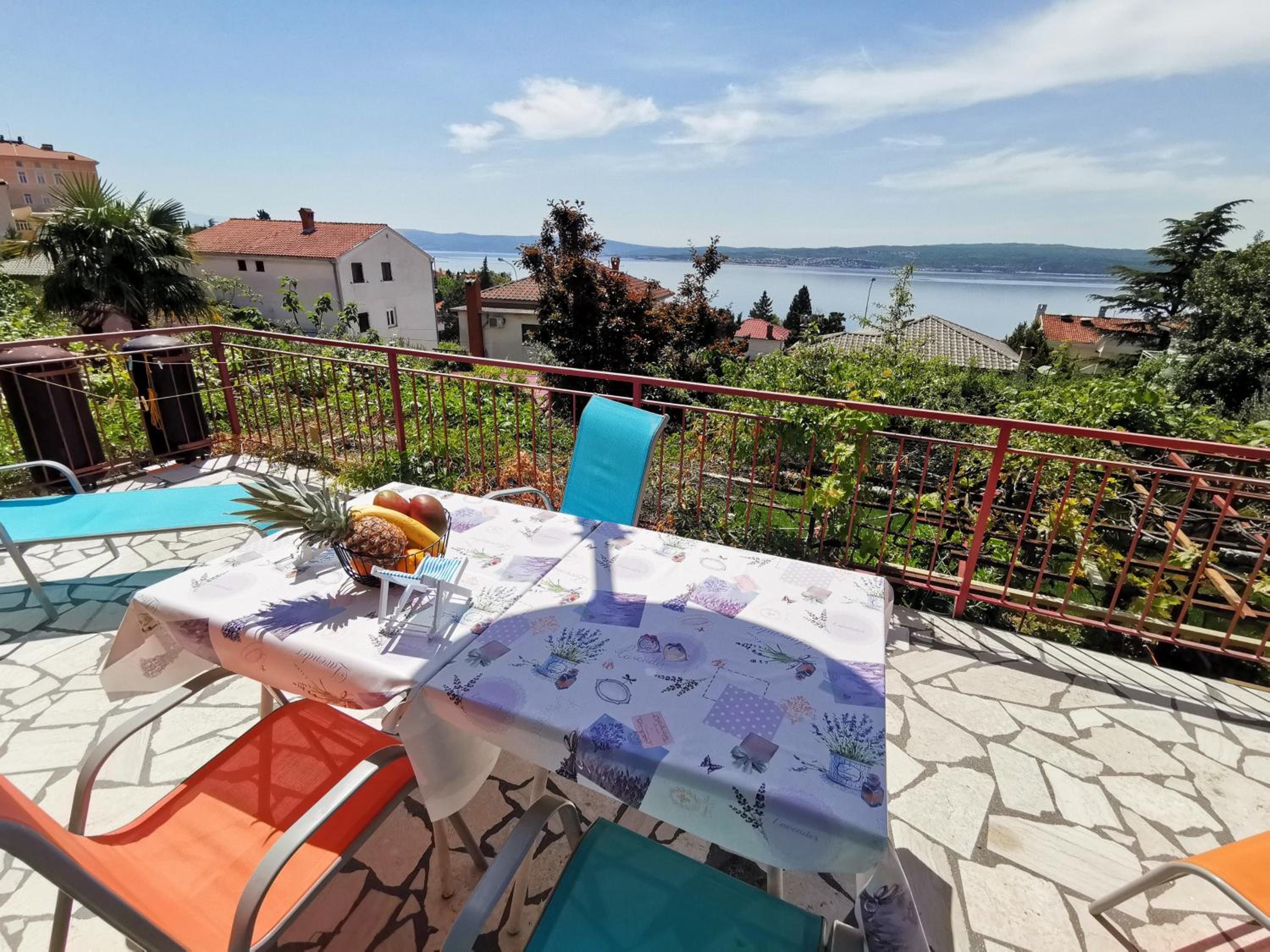 BUBI Apartments with sea view near sandy beach