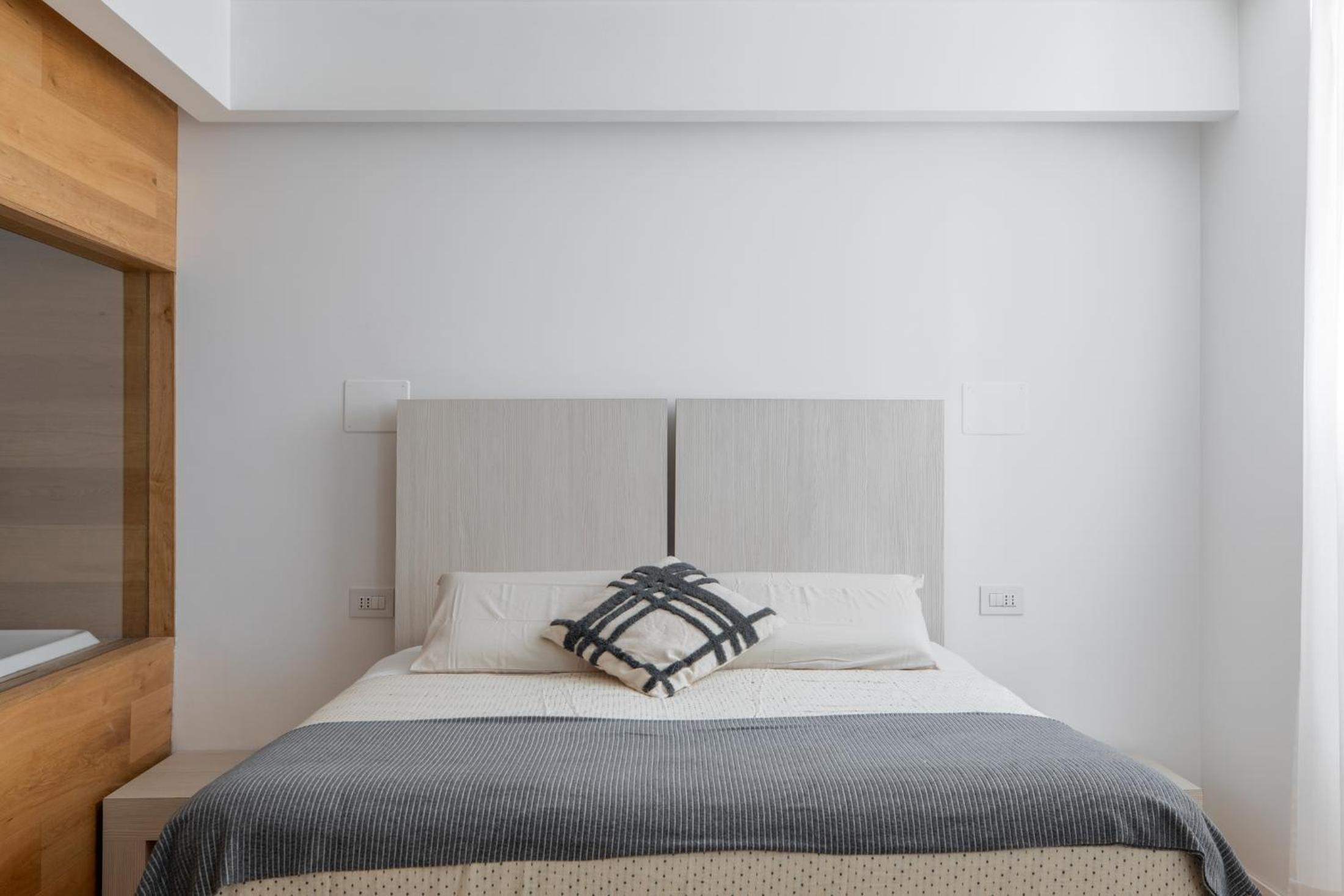 Saint Peter Caesar Suites
