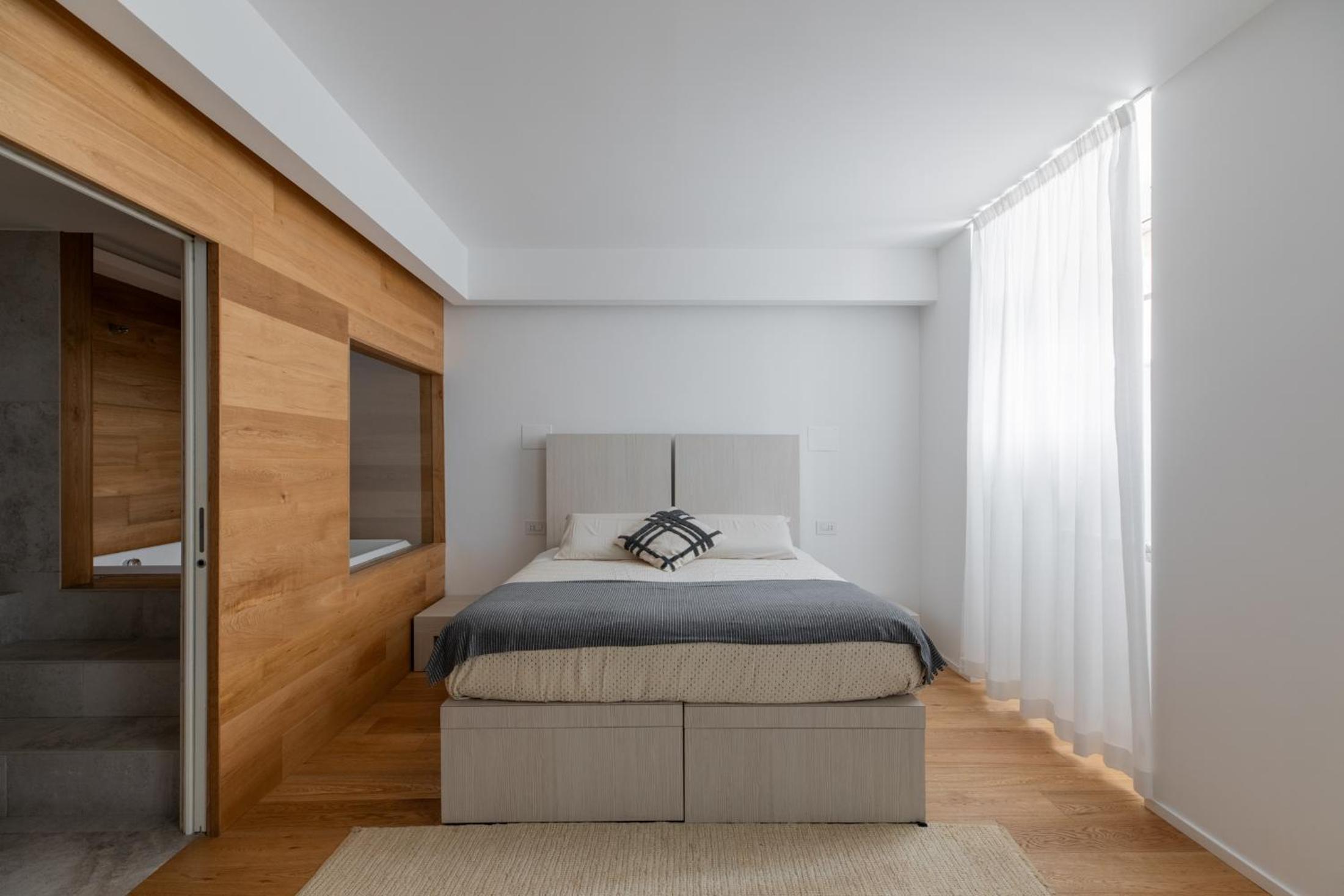 Saint Peter Caesar Suites