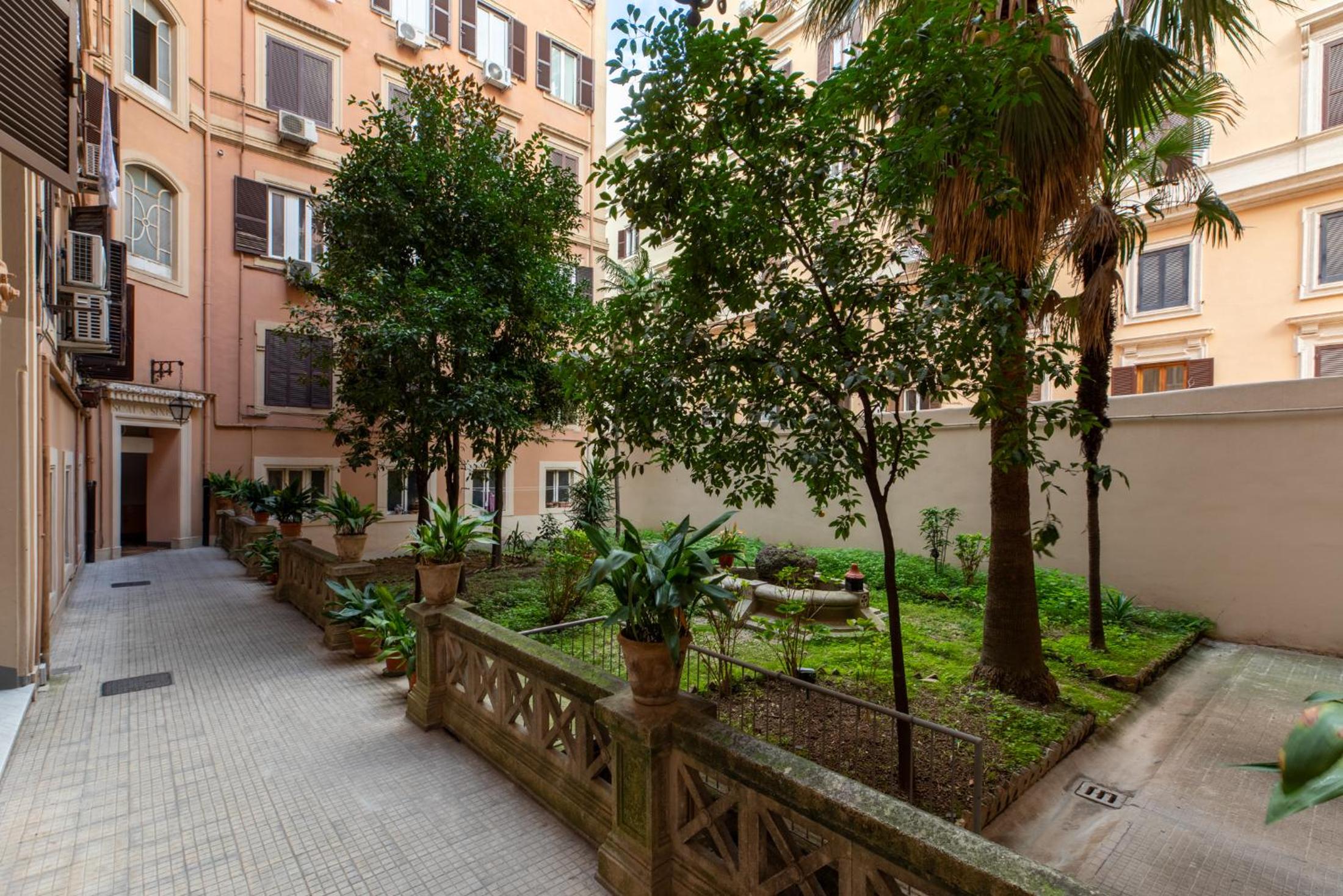 Saint Peter Caesar Suites