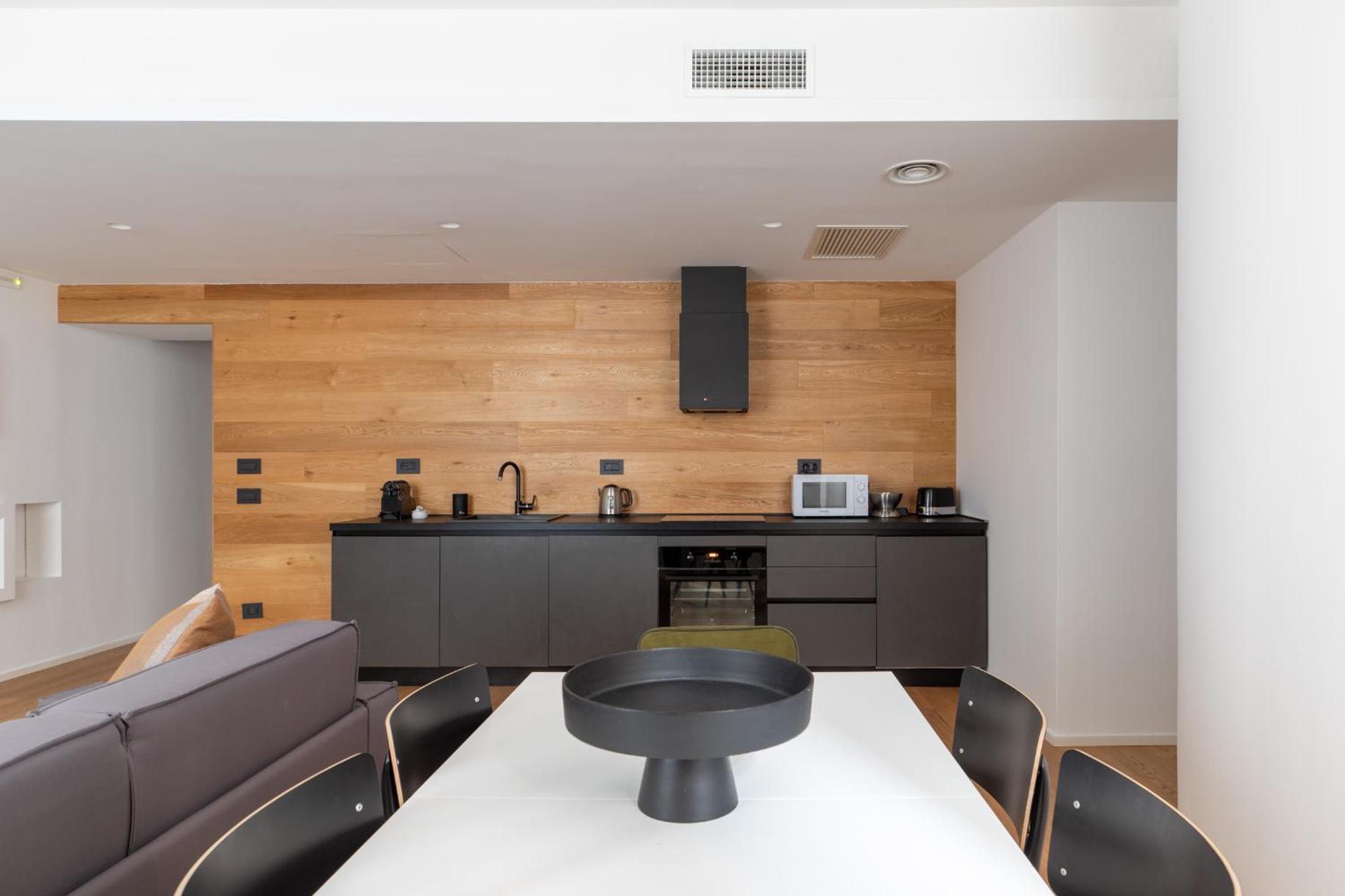 Saint Peter Caesar Suites