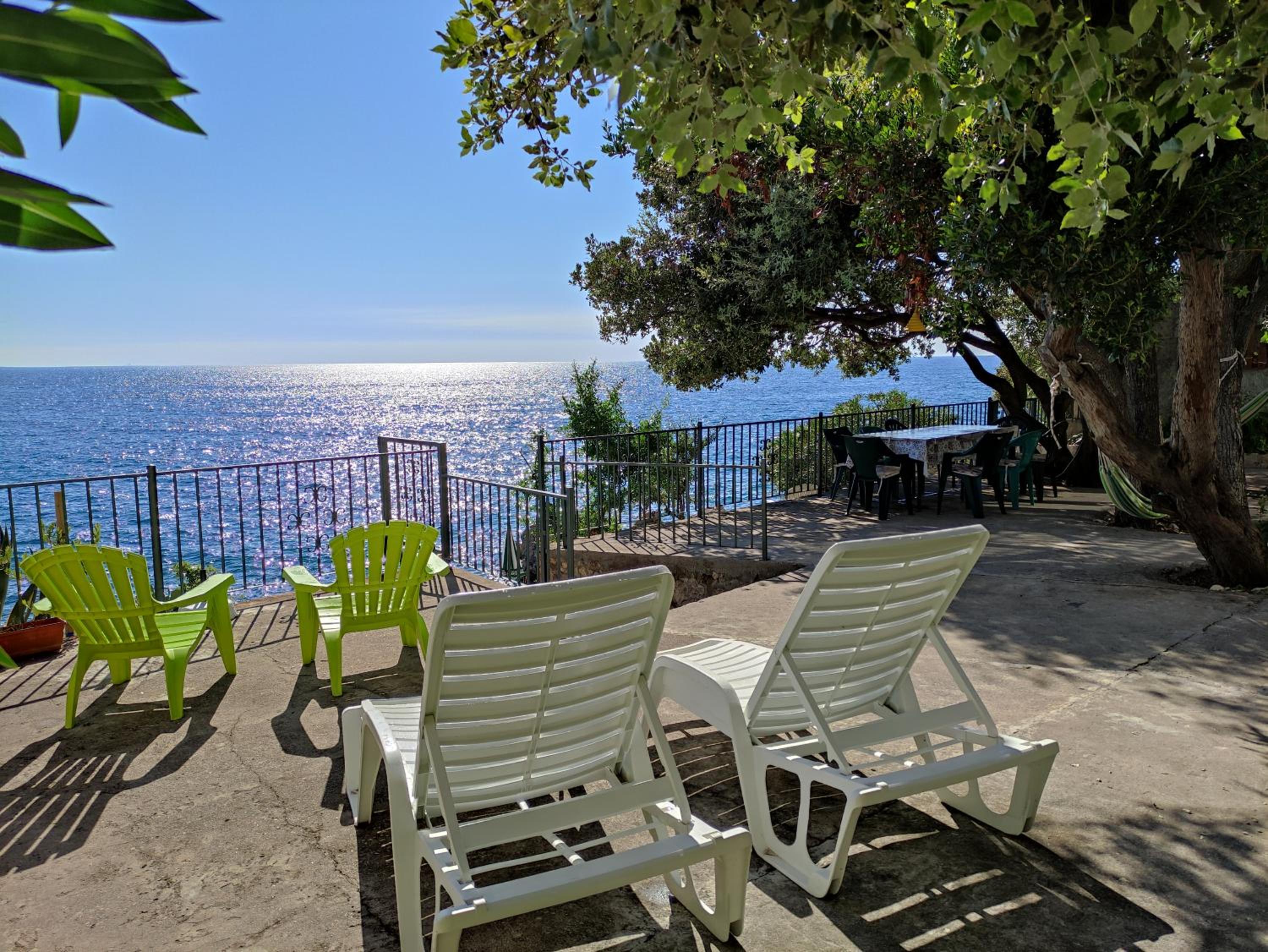 Family Seaside Holm Oak Villa with Private Rocky Beach photo 4