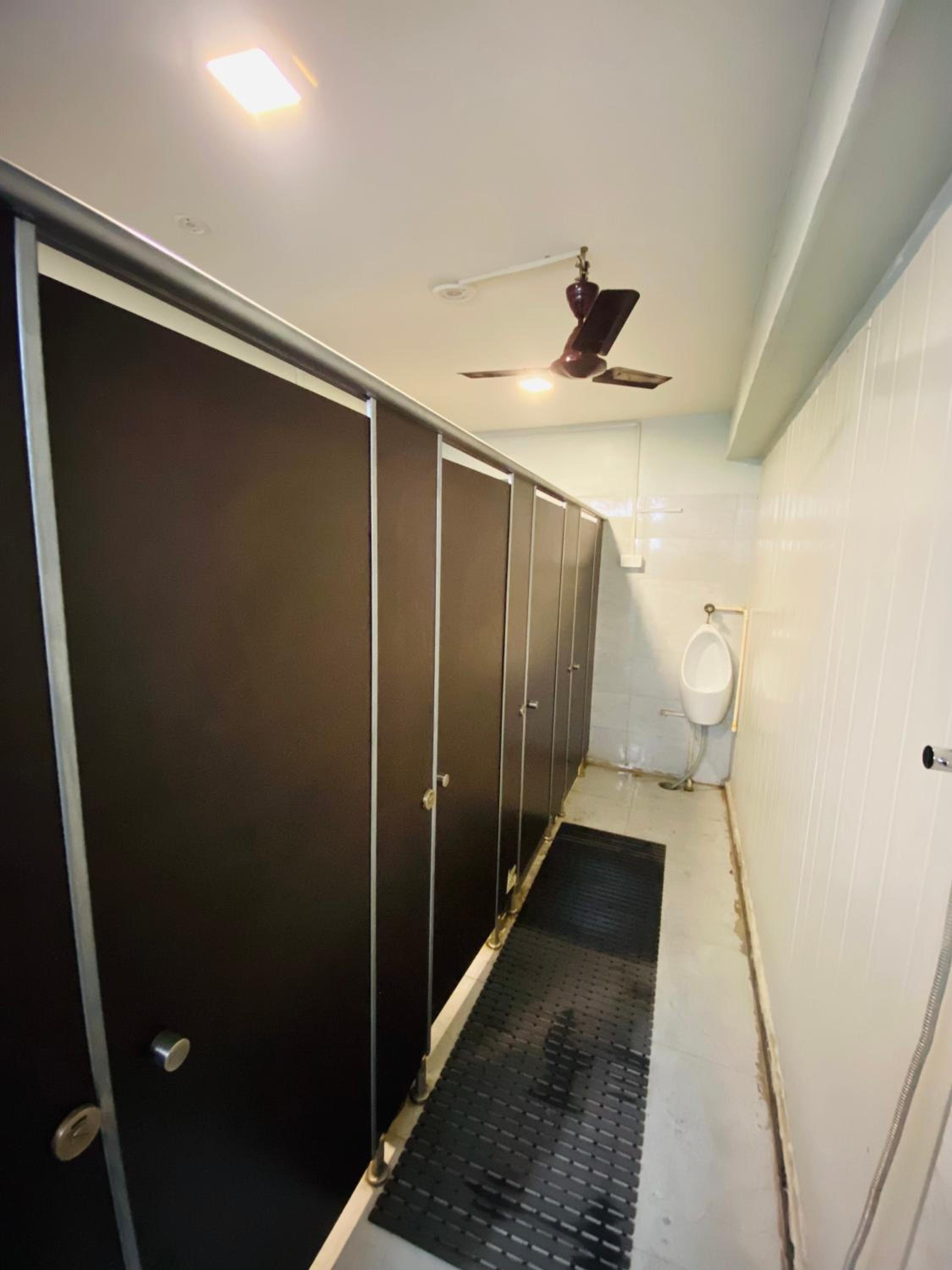 Homestay at Kashmiri Gate Metro & Old Delhi Railway Station