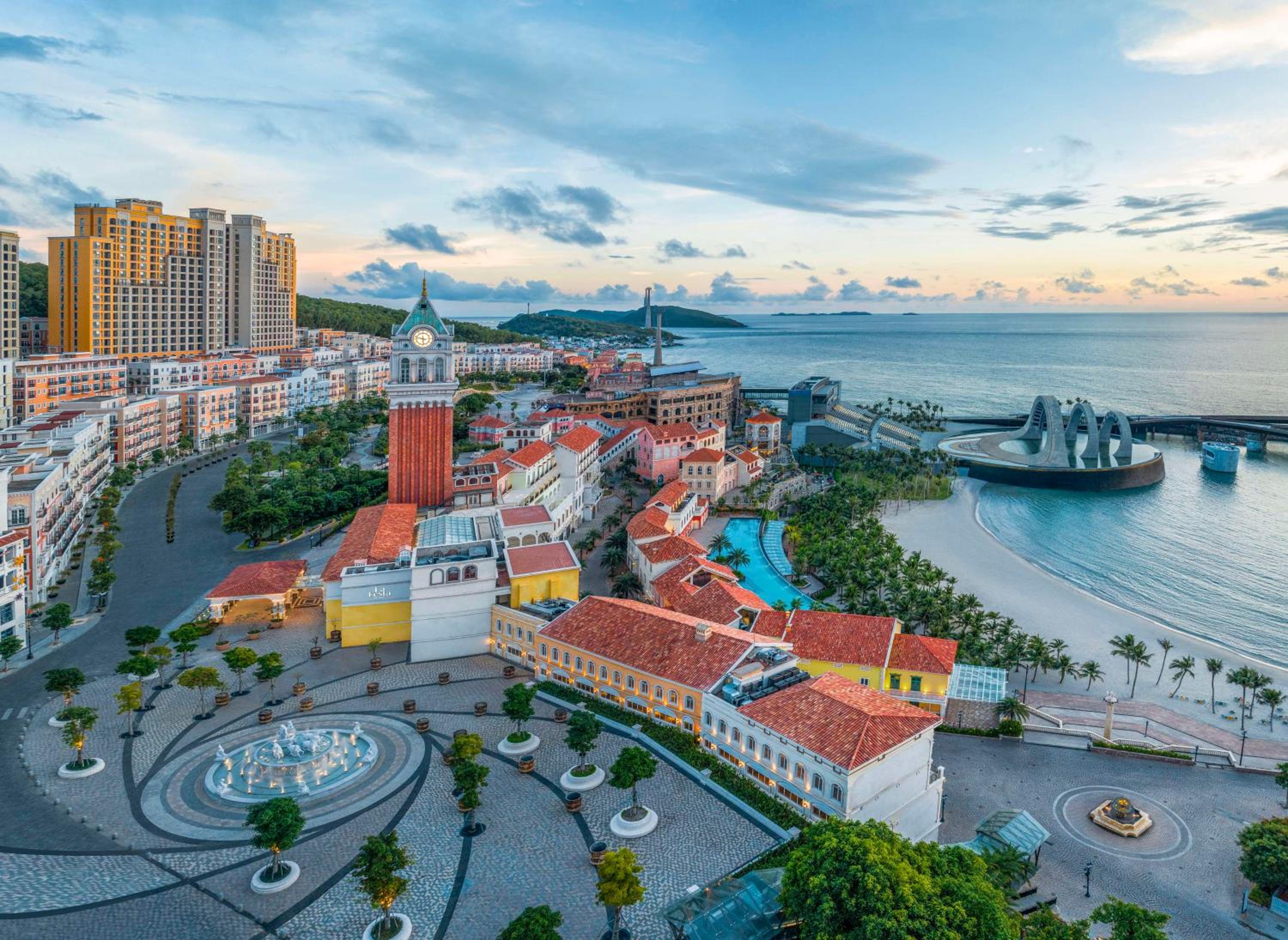 La Festa Phu Quoc, Curio Collection By Hilton