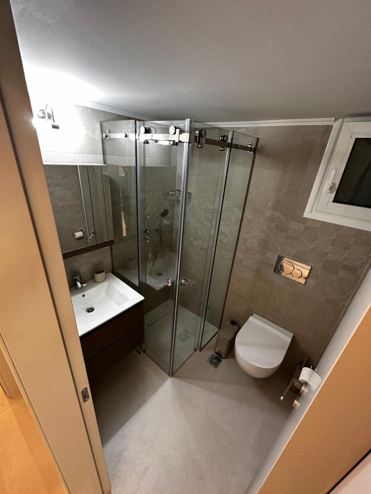 Samanthas LUXURY APARTMENT