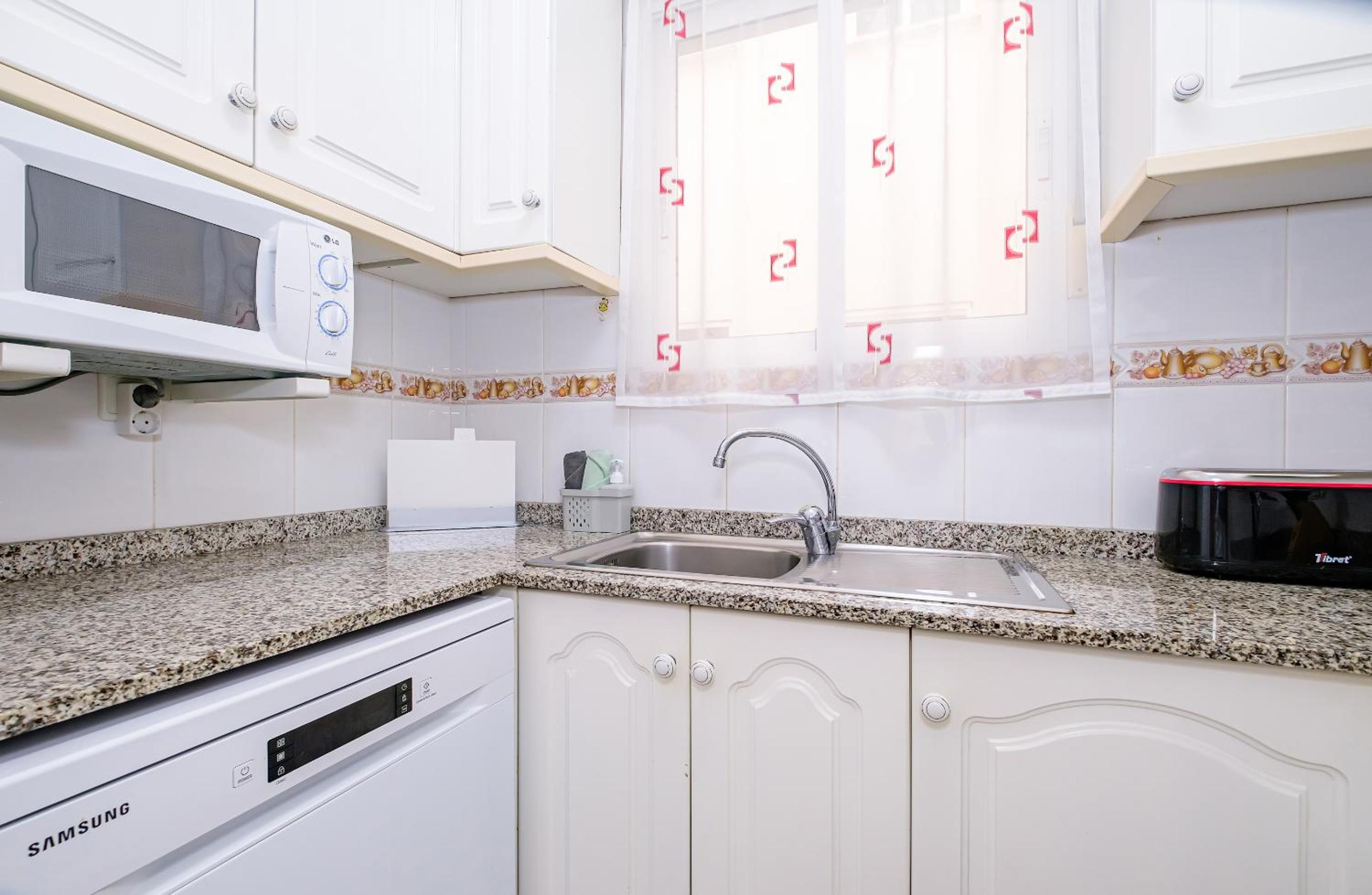 Home&Holiday Goleta with parking-option