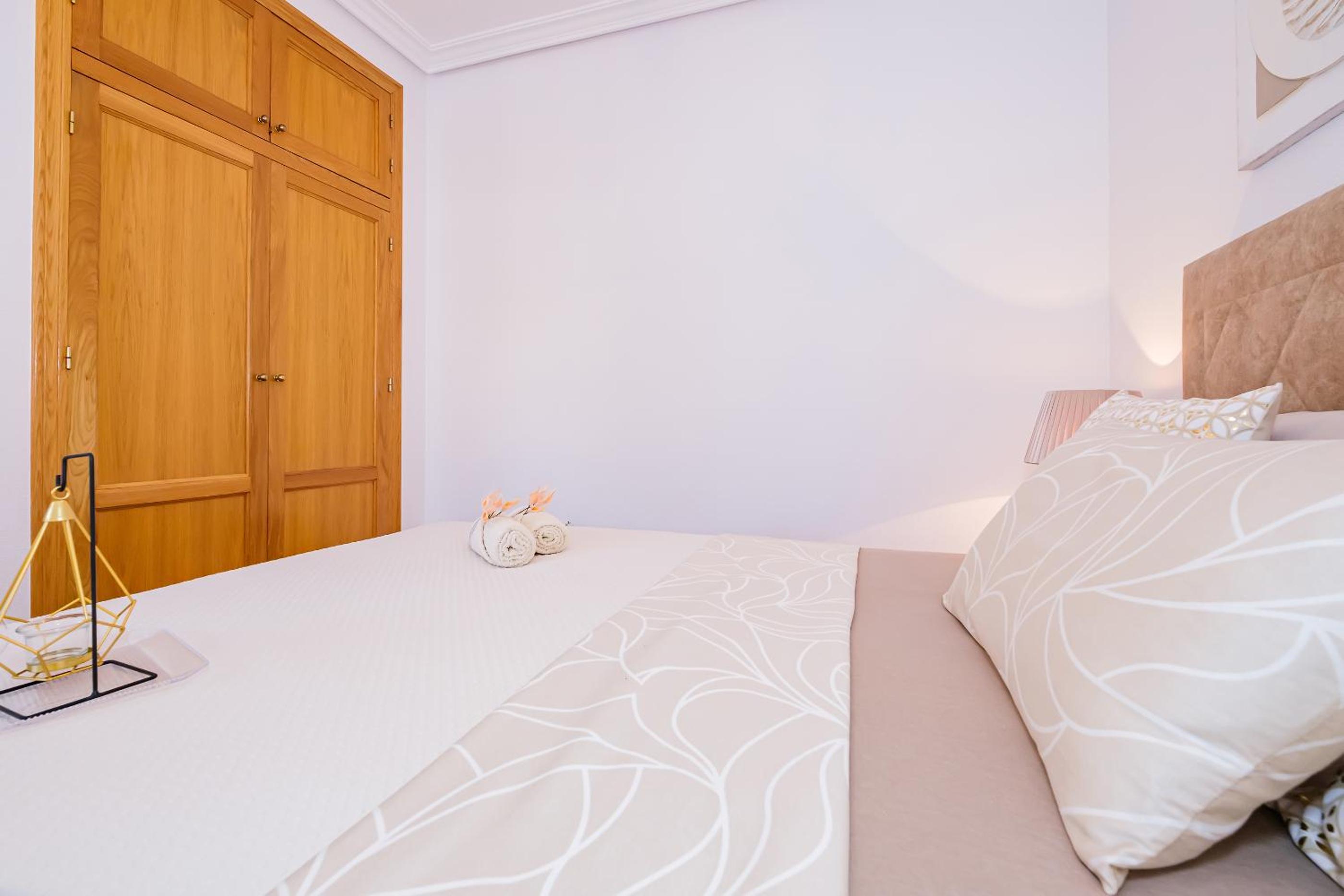 Home&Holiday Goleta with parking-option