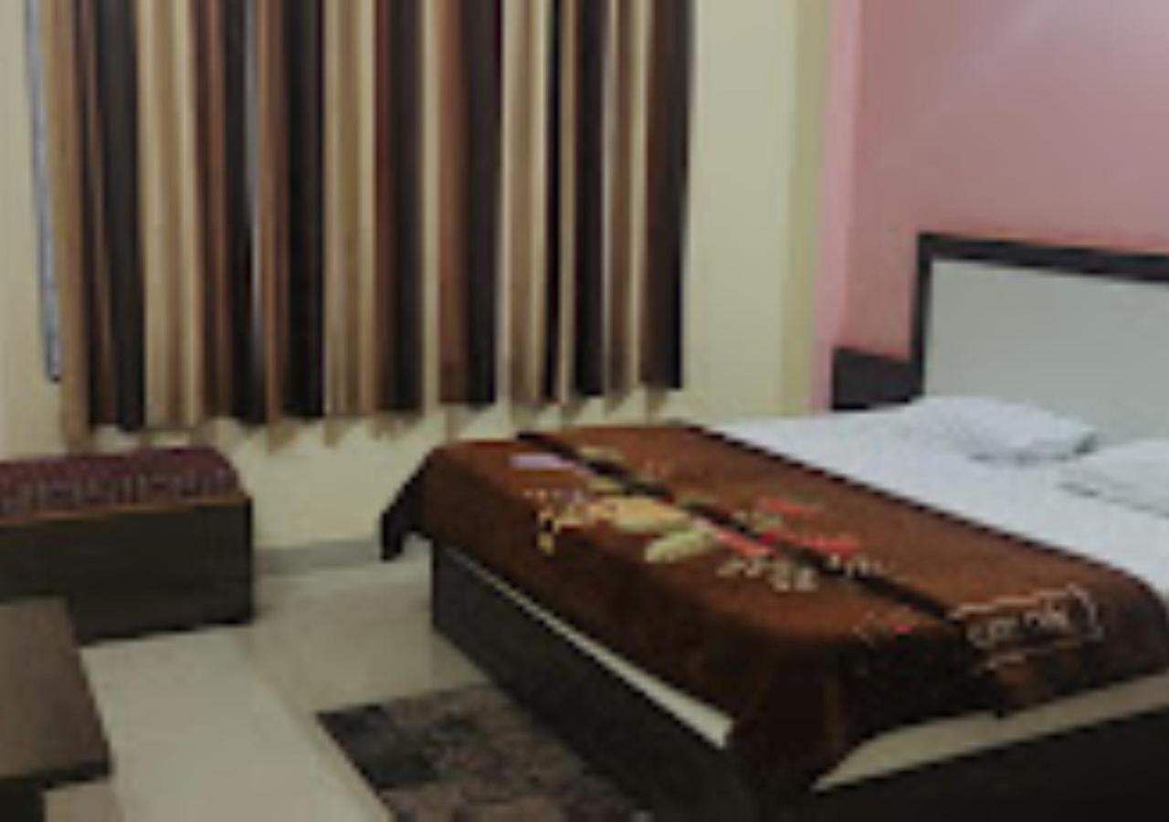 Hotel Yash palace & OK Veg Resturant Maihar