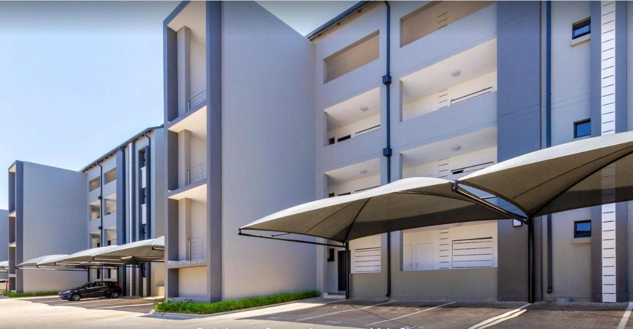 Classy 2 bedroom in Halfway Gardens view 5