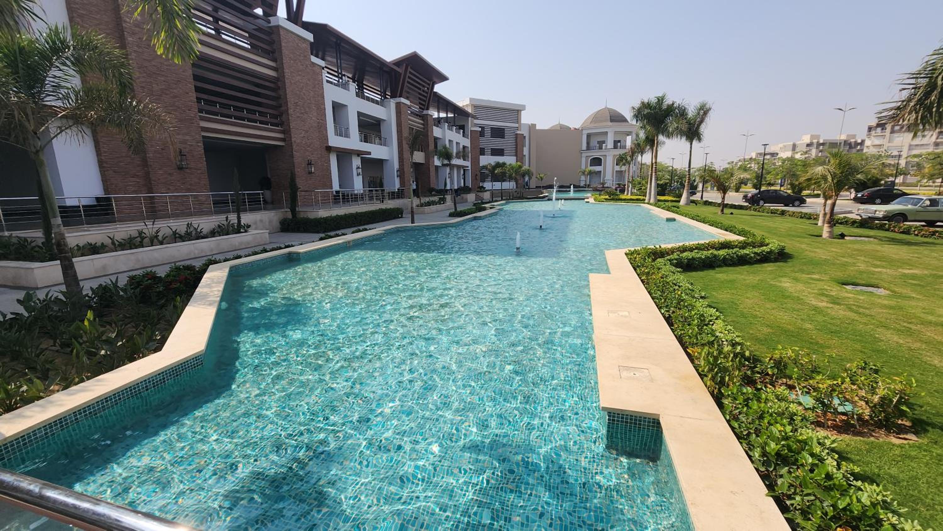 Modern apartment with private garden Madinaty