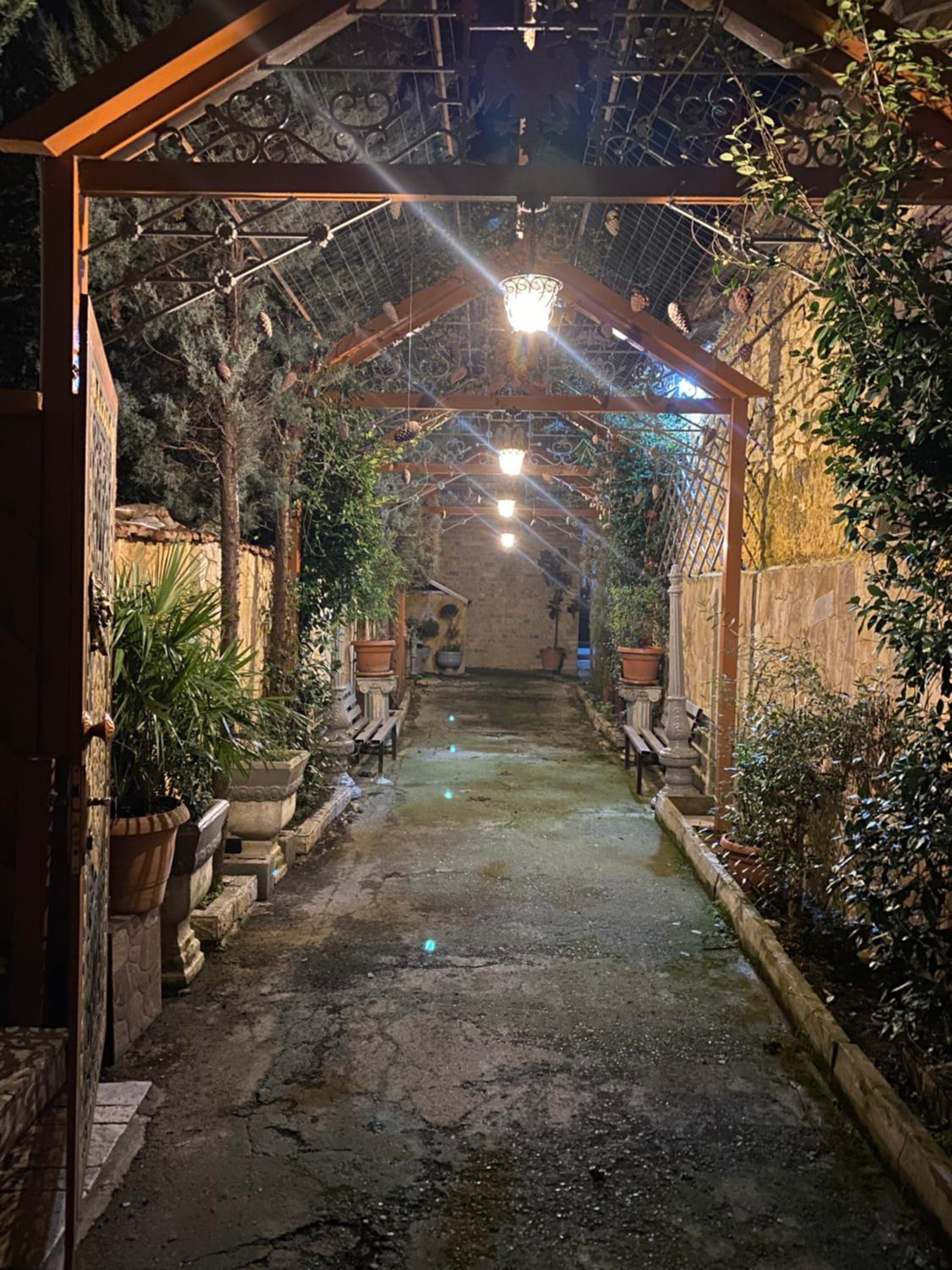 Shkodra Guest House & Trips