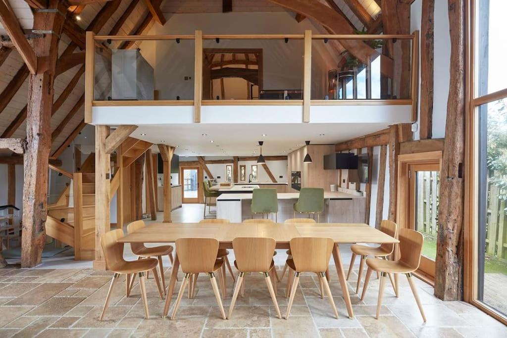 Mulberry Barn, Great Sampford view 3