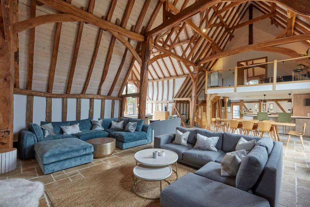 Mulberry Barn, Great Sampford view 4