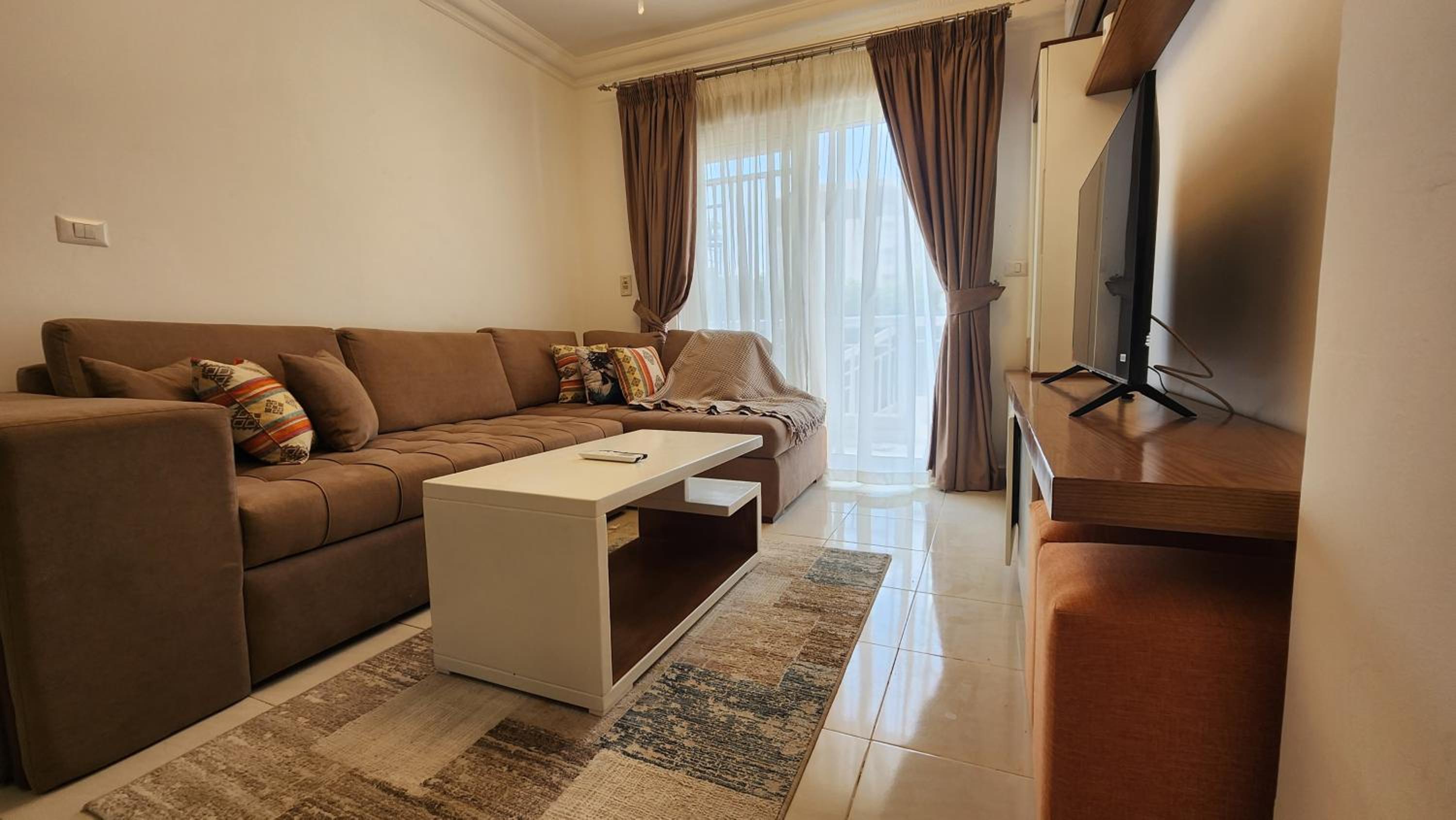 Modern apartment with private garden Madinaty