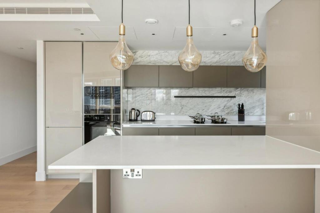 Fabulous Westfield 2 bed