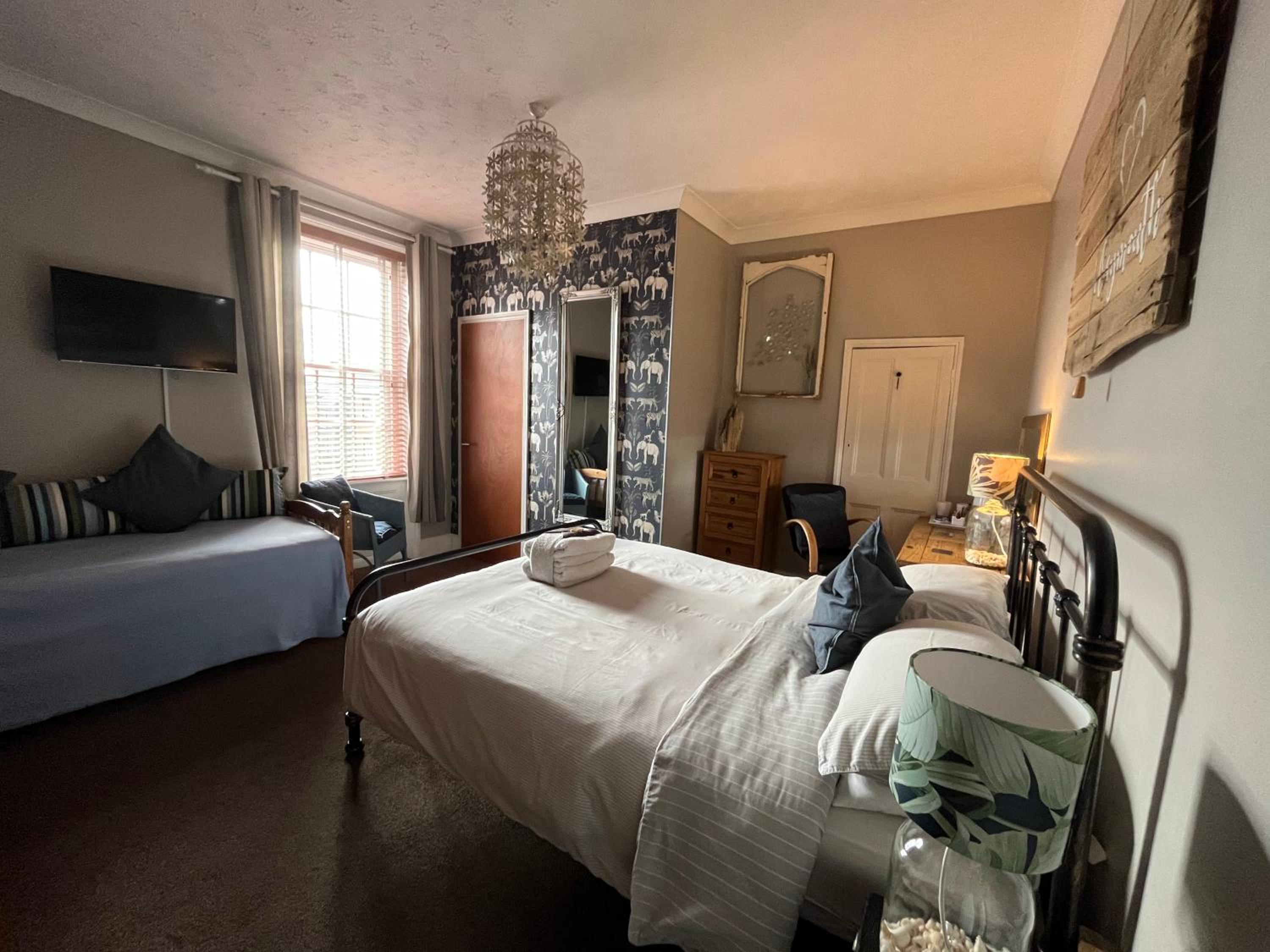 Kelston Guest House