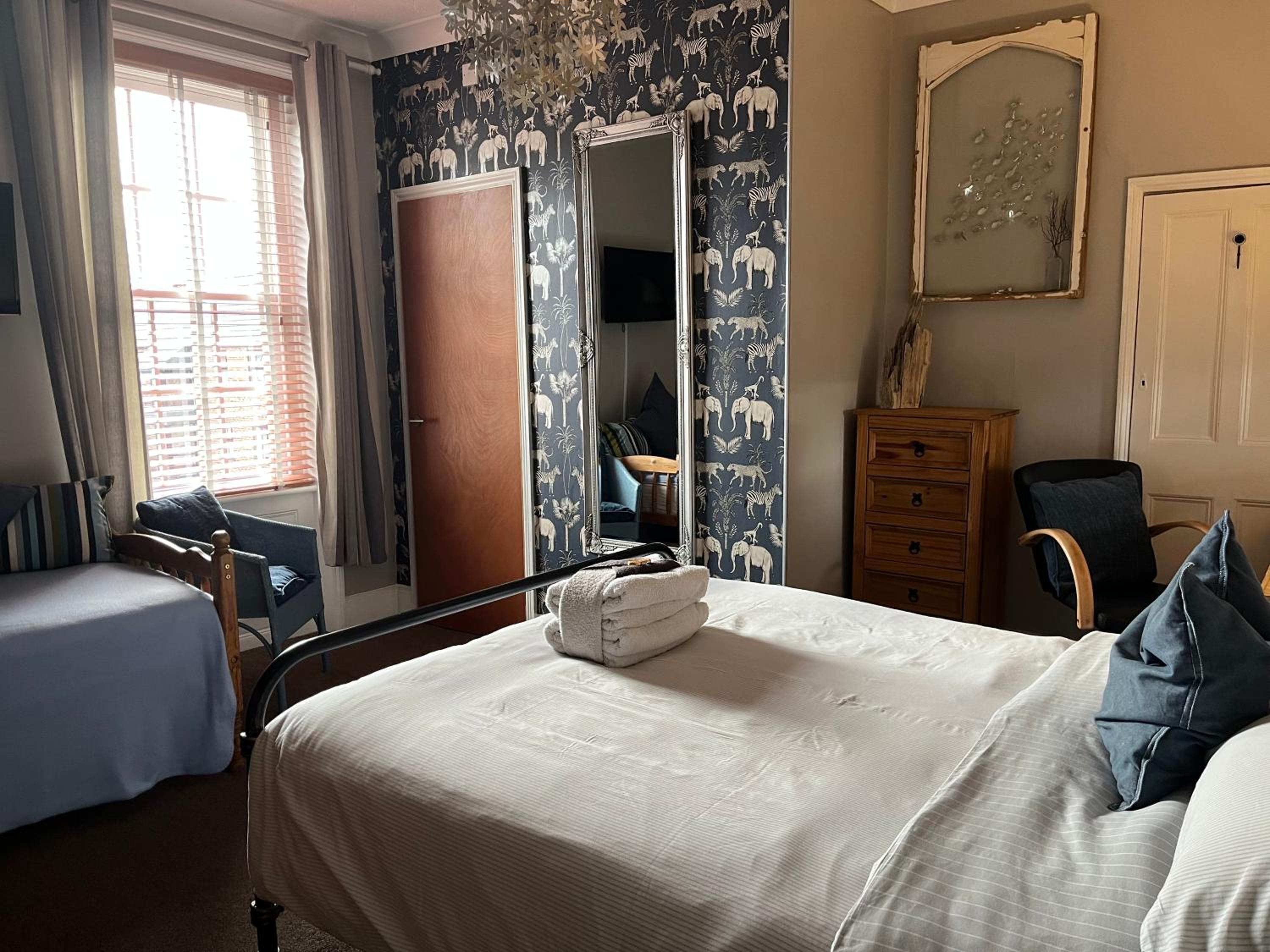 Kelston Guest House