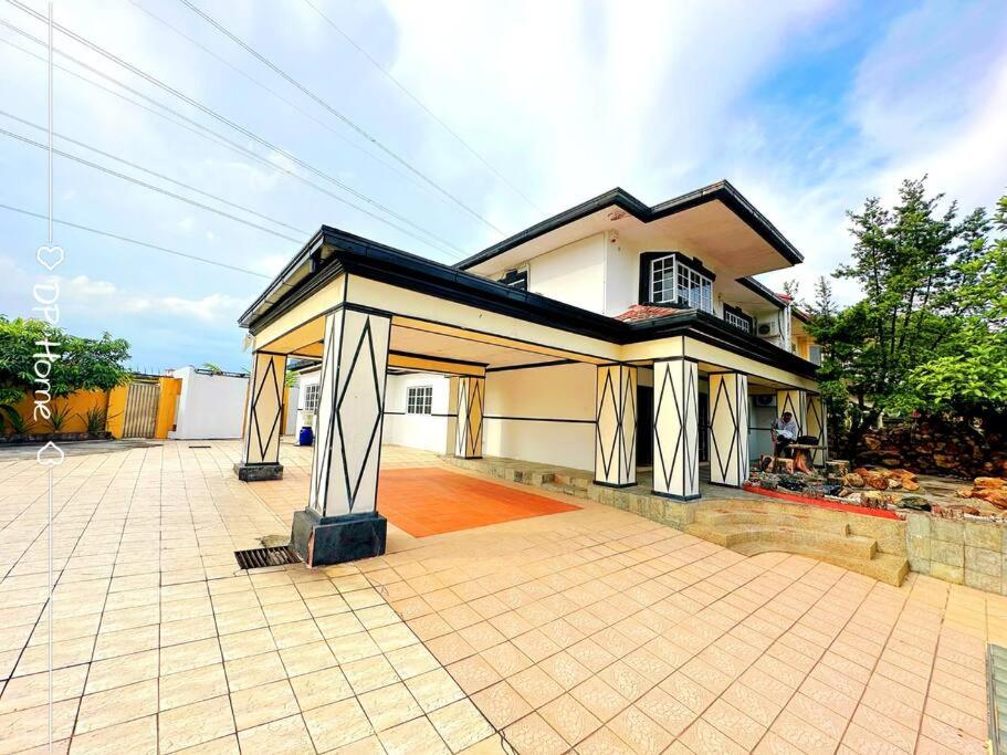 Private Swimming Pool 18pax KL