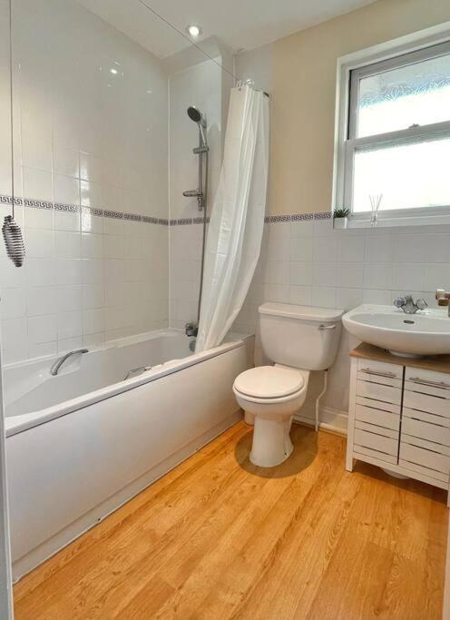 Kanangra, 2 bedroom apartment in Teignmouth view 5