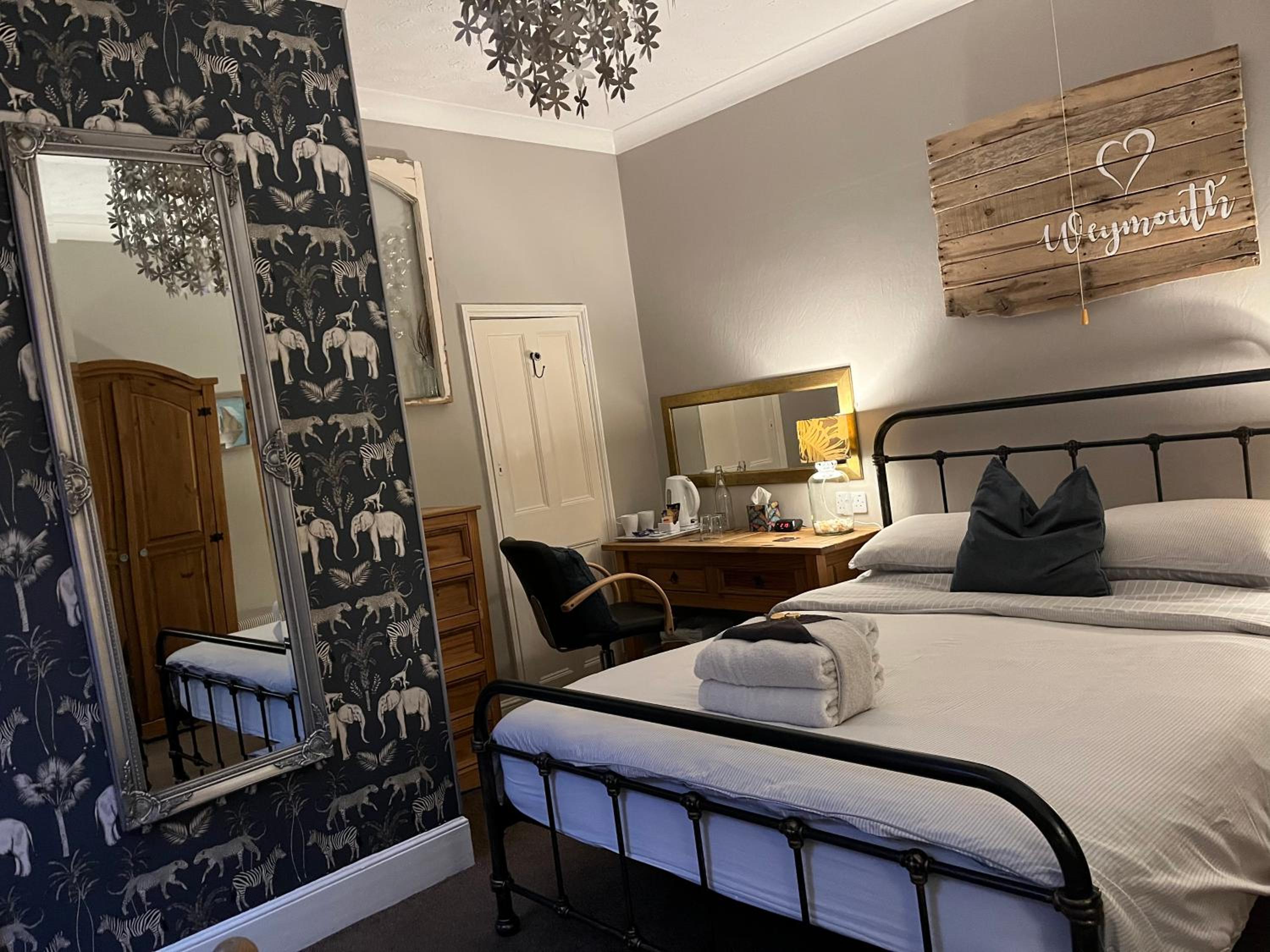 Kelston Guest House
