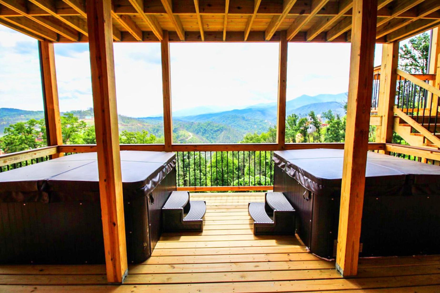 Skyline Splendor: Luxe Retreat with Breathtaking Views Over Downtown Gatlinburg
