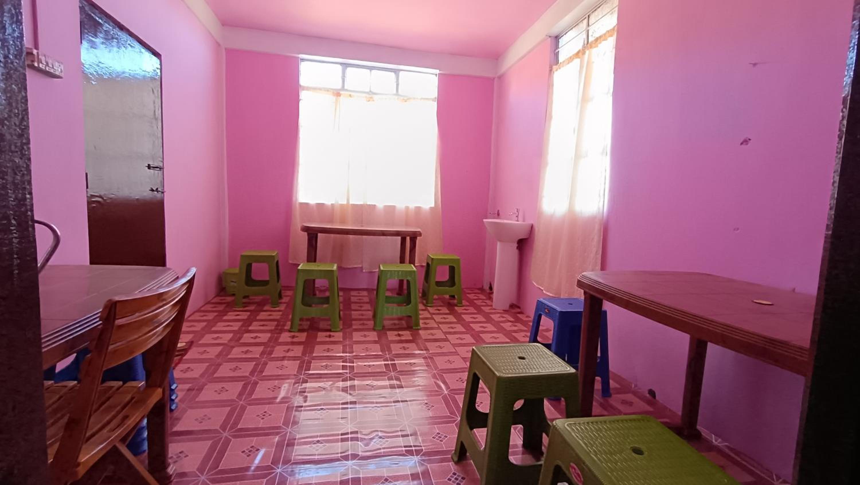 PAMILYA HOMESTAY
