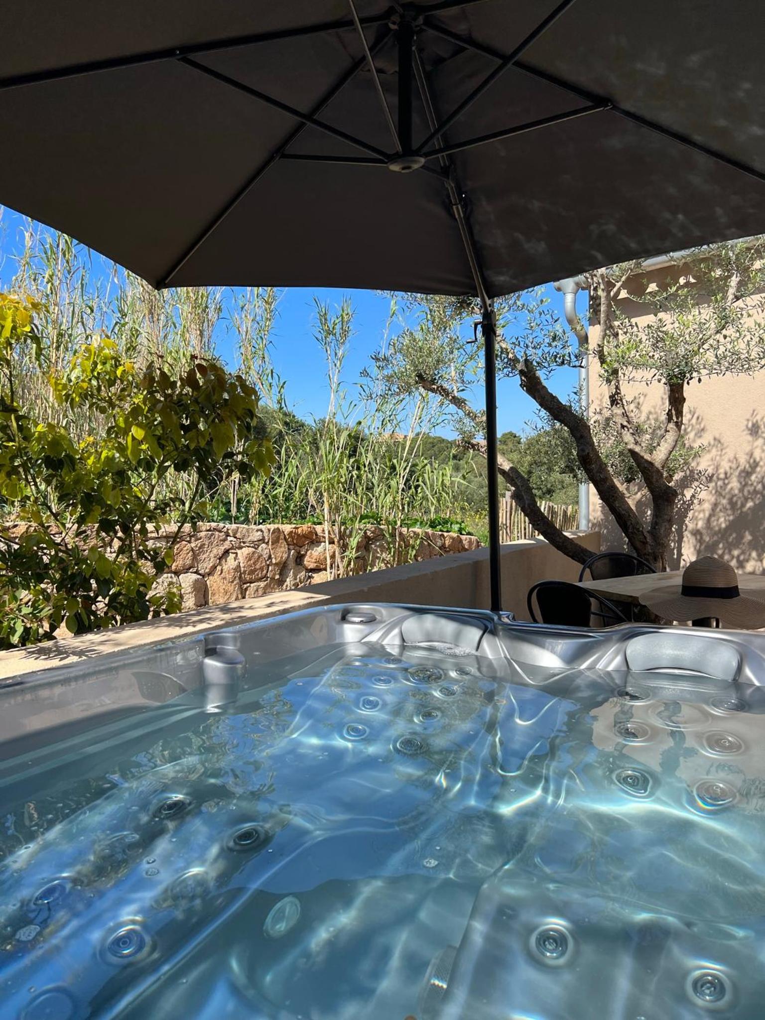Jacuzzi