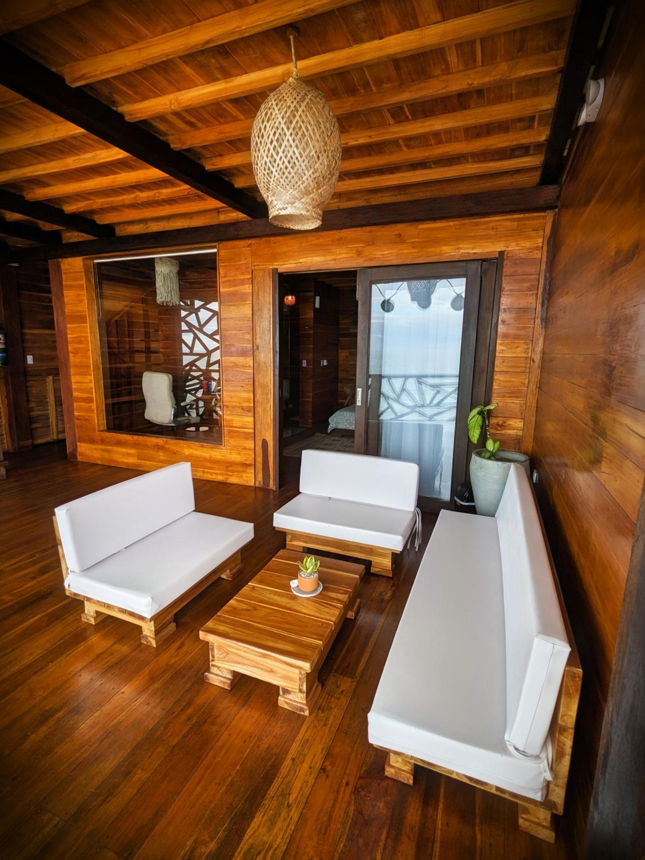 Yaku Hostel