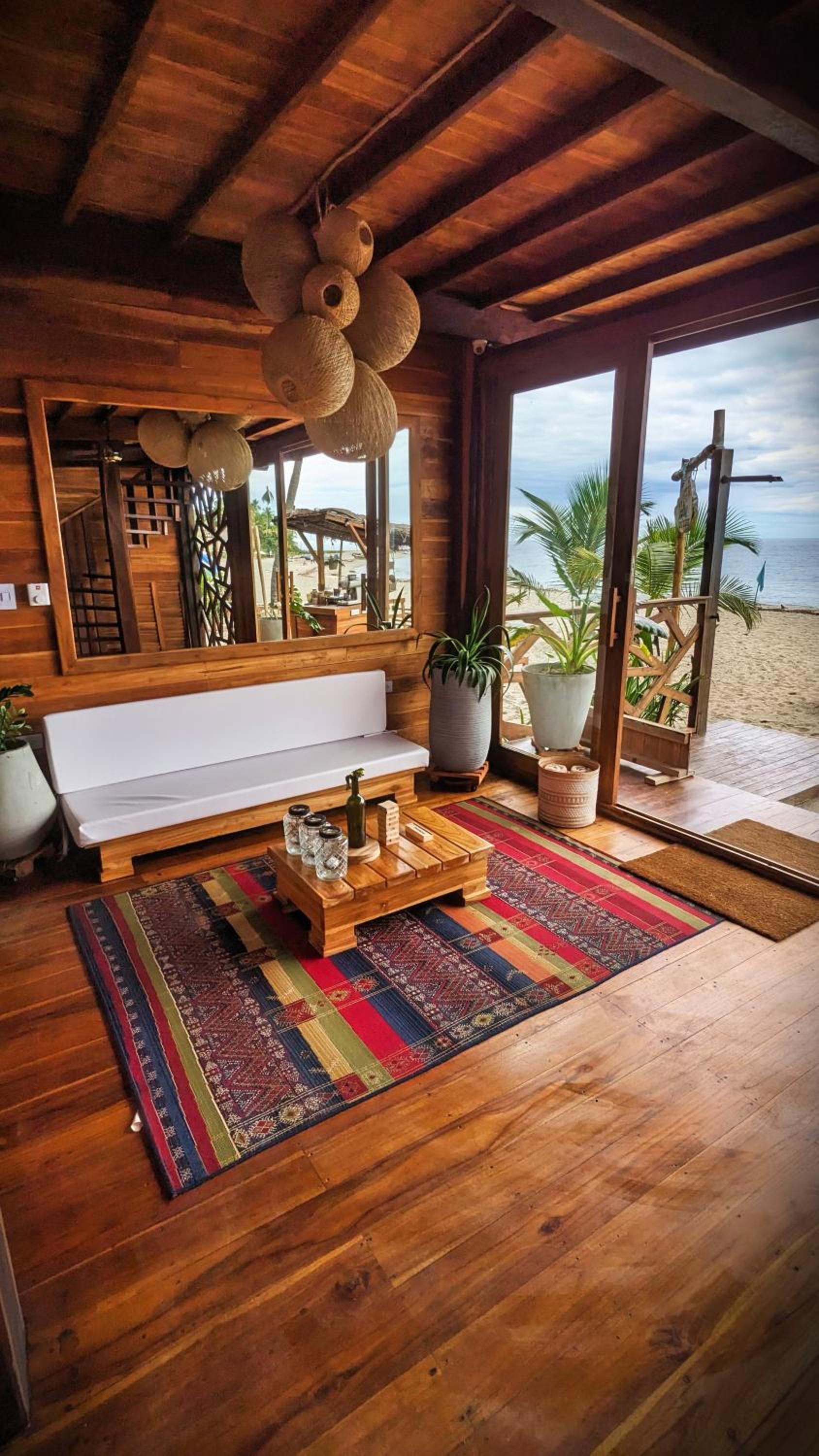 Yaku Hostel