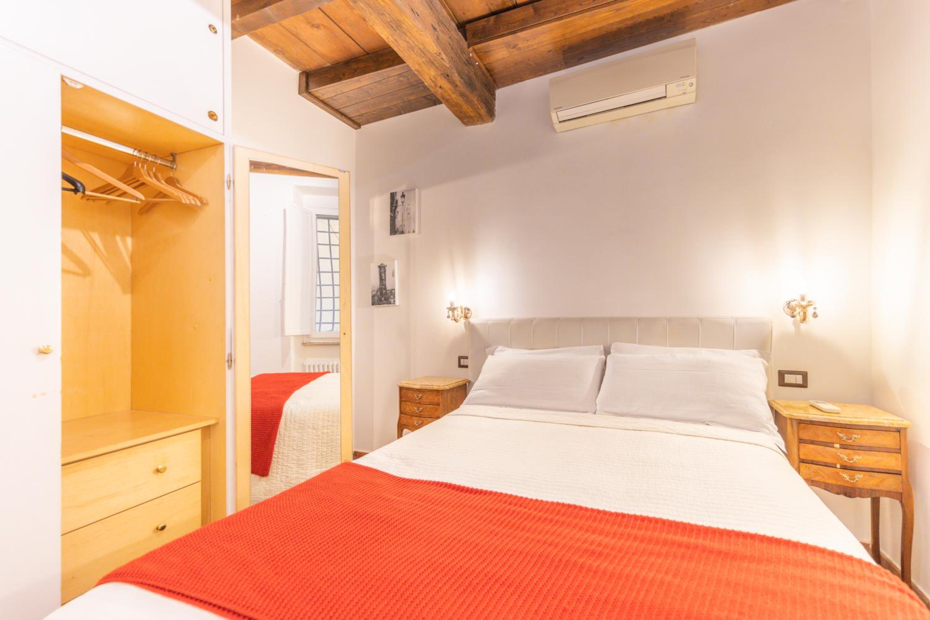 AC21 - Palazzetto Campo de' Fiori