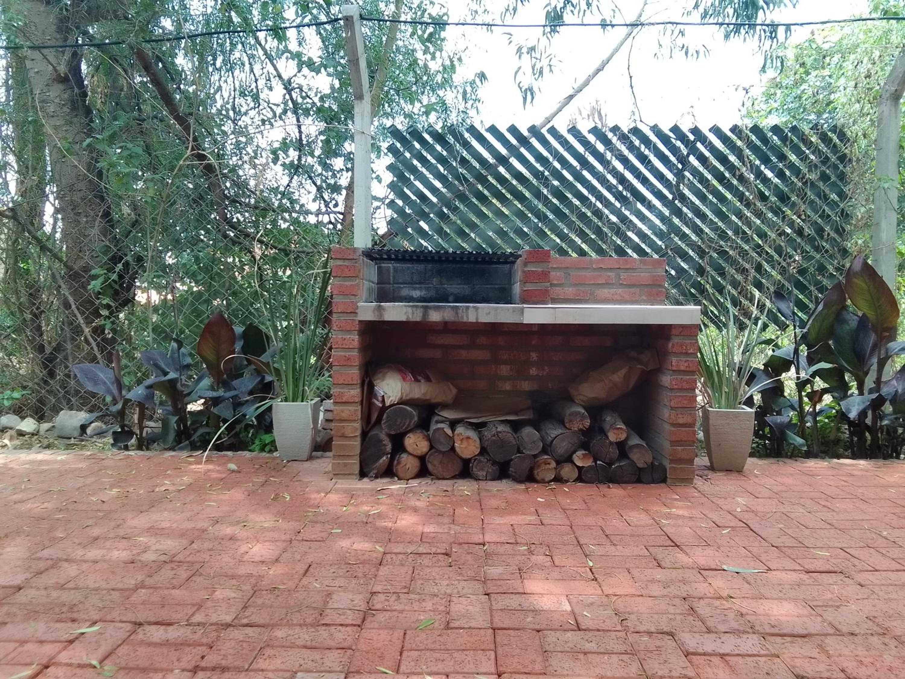 Linda casa de campo con todas las comodidades de la ciudad