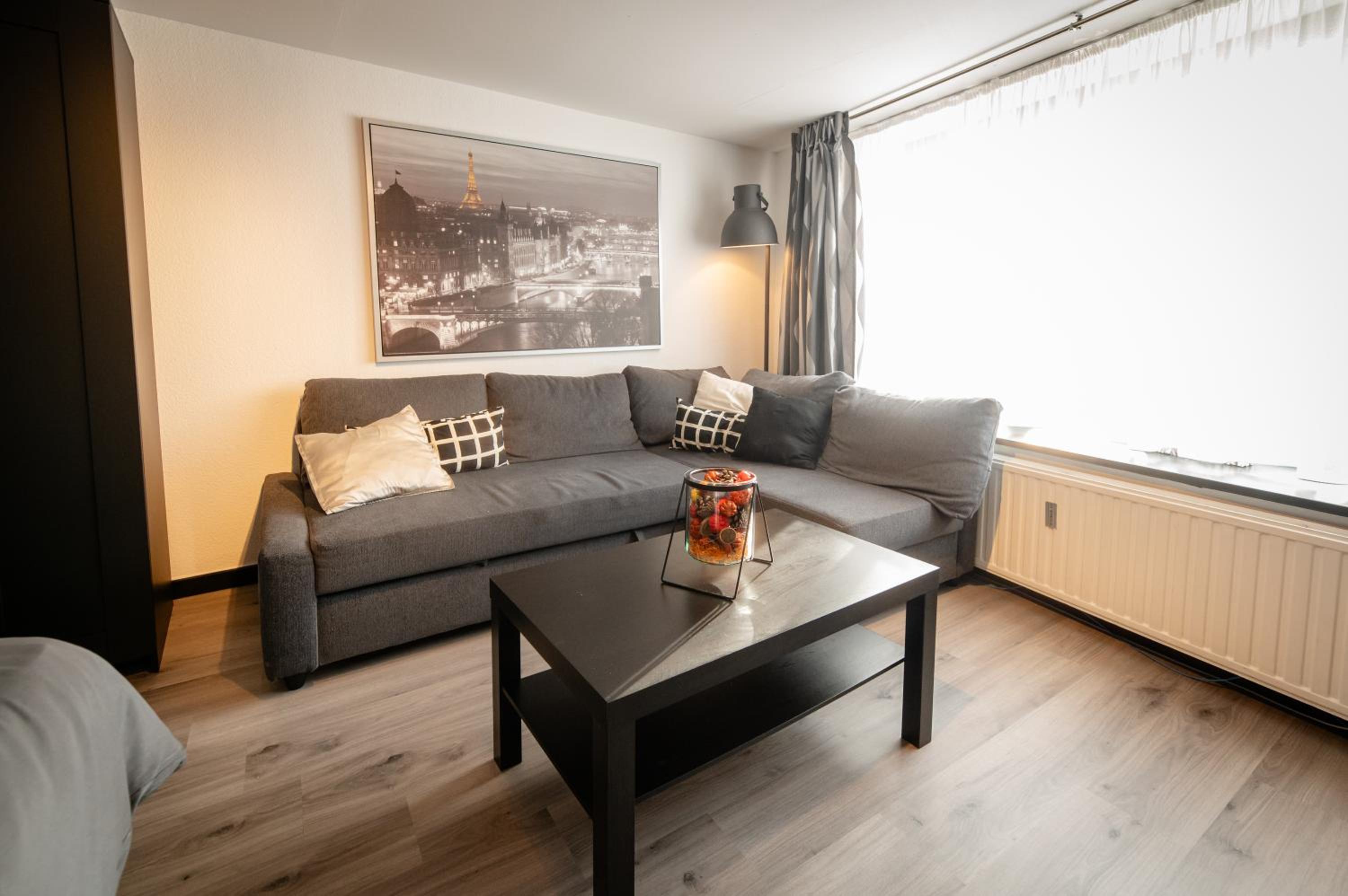 Le Studio by La Reine City Center view 5