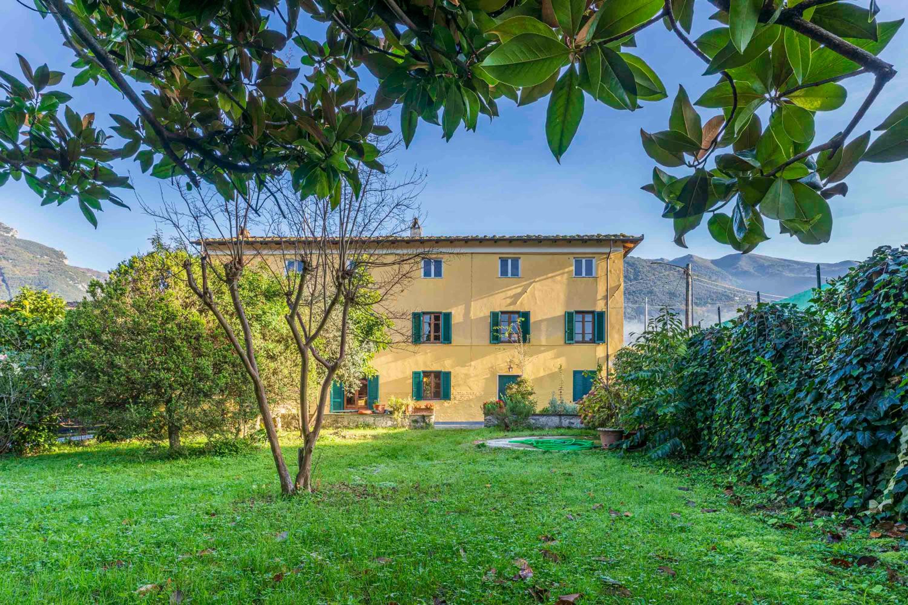 Casale Il Farro view 3