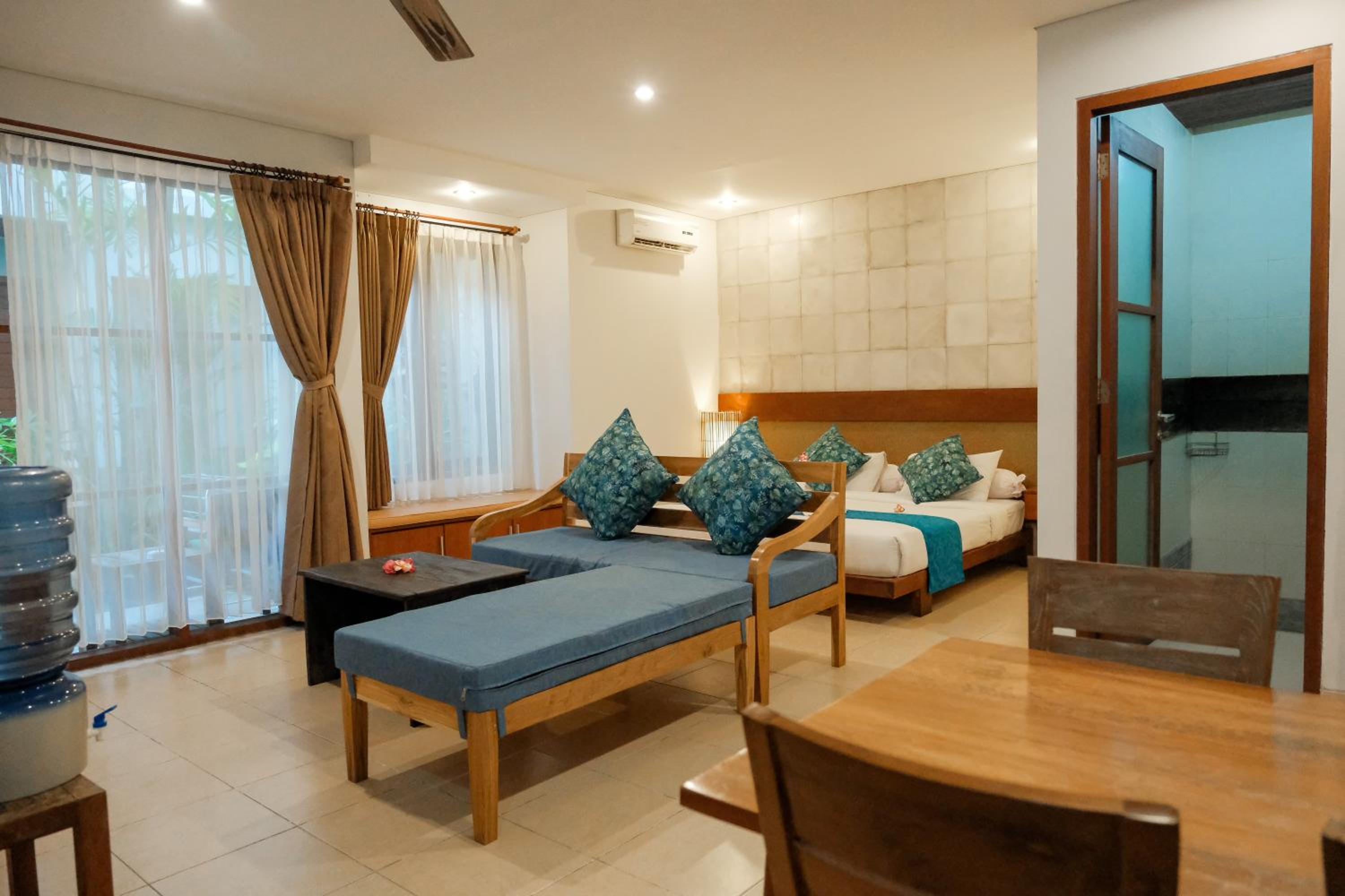 Semarandana Bedrooms and Pool