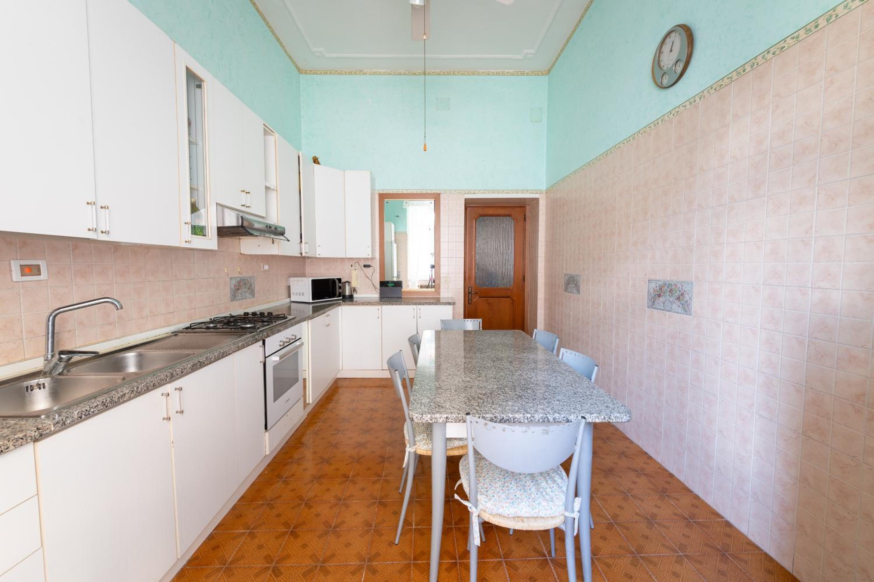 Dimora Armanda en Rome — kitchen