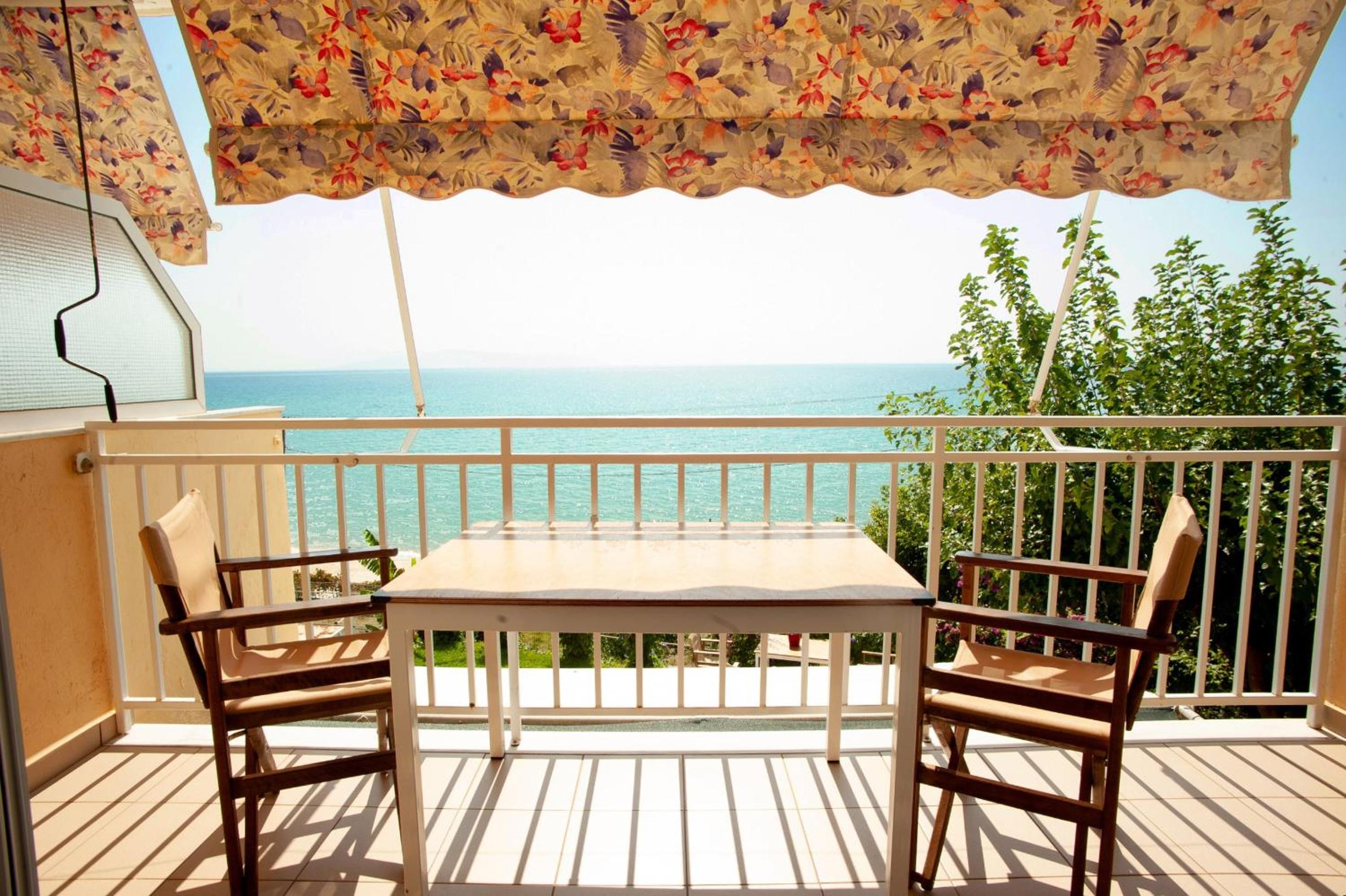 Rosa's Beach Studios view 2