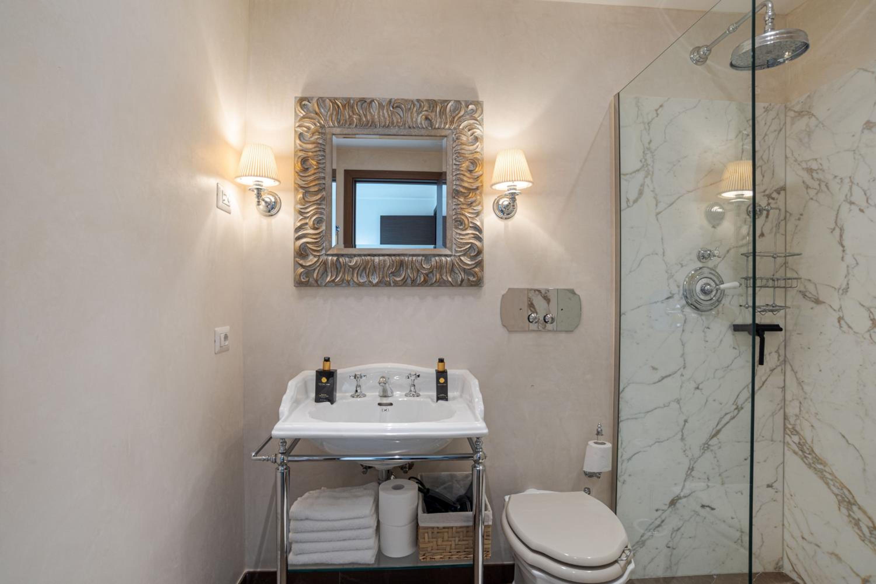 Villa Rosa - Plesio by LoveComo