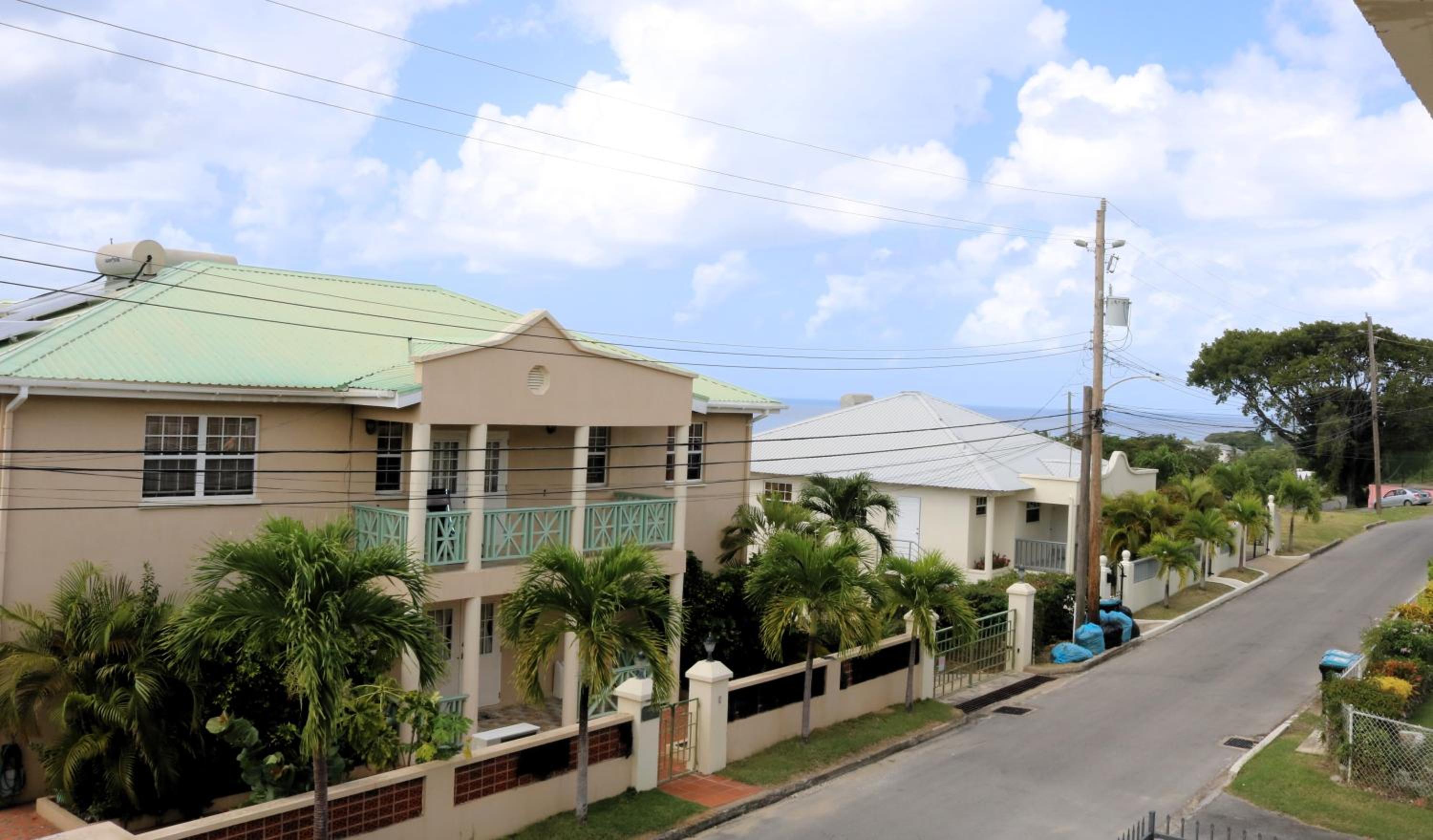 Apartment 7, Kenridge Residences, Ideal location
