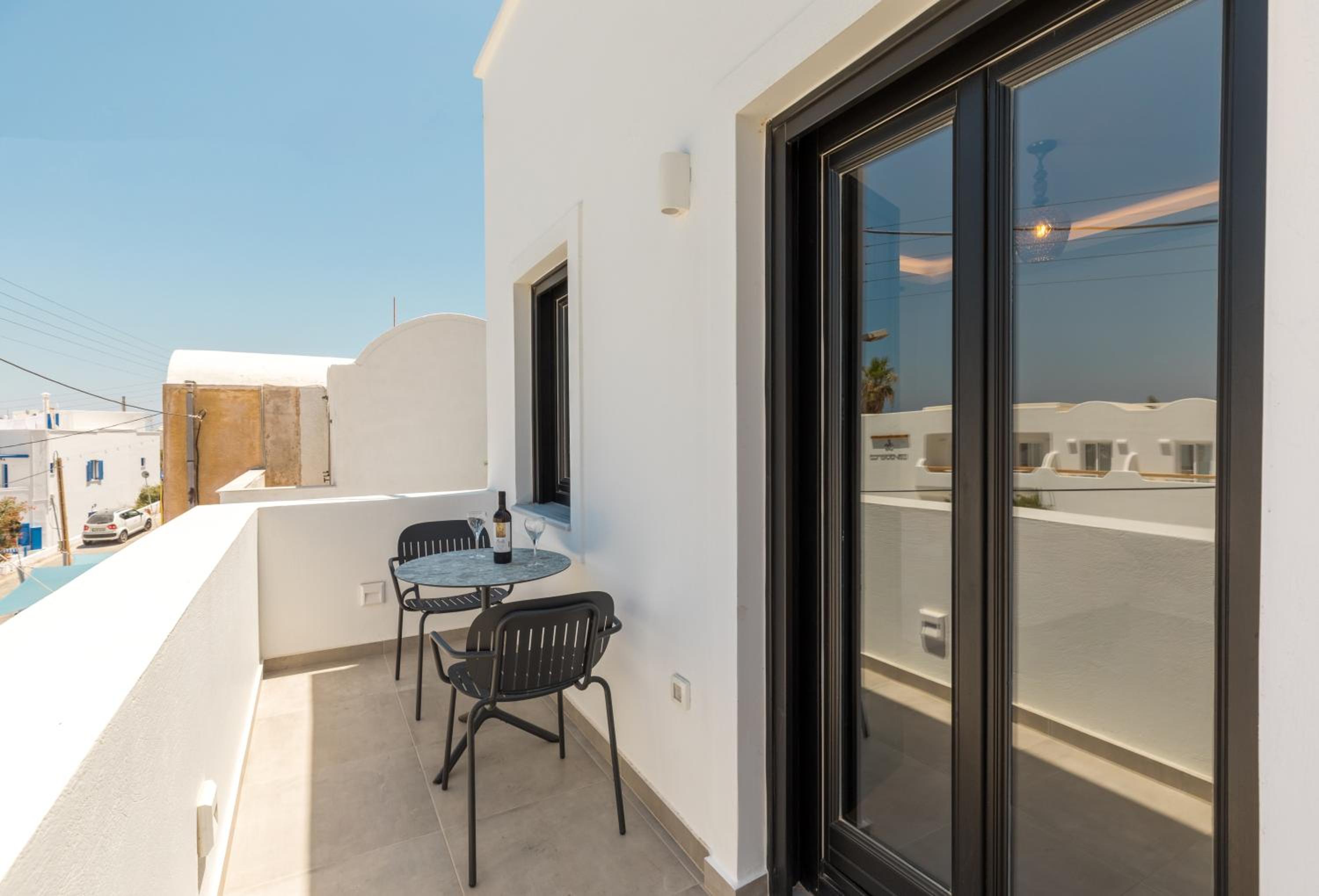Nostos Apartments Kamari