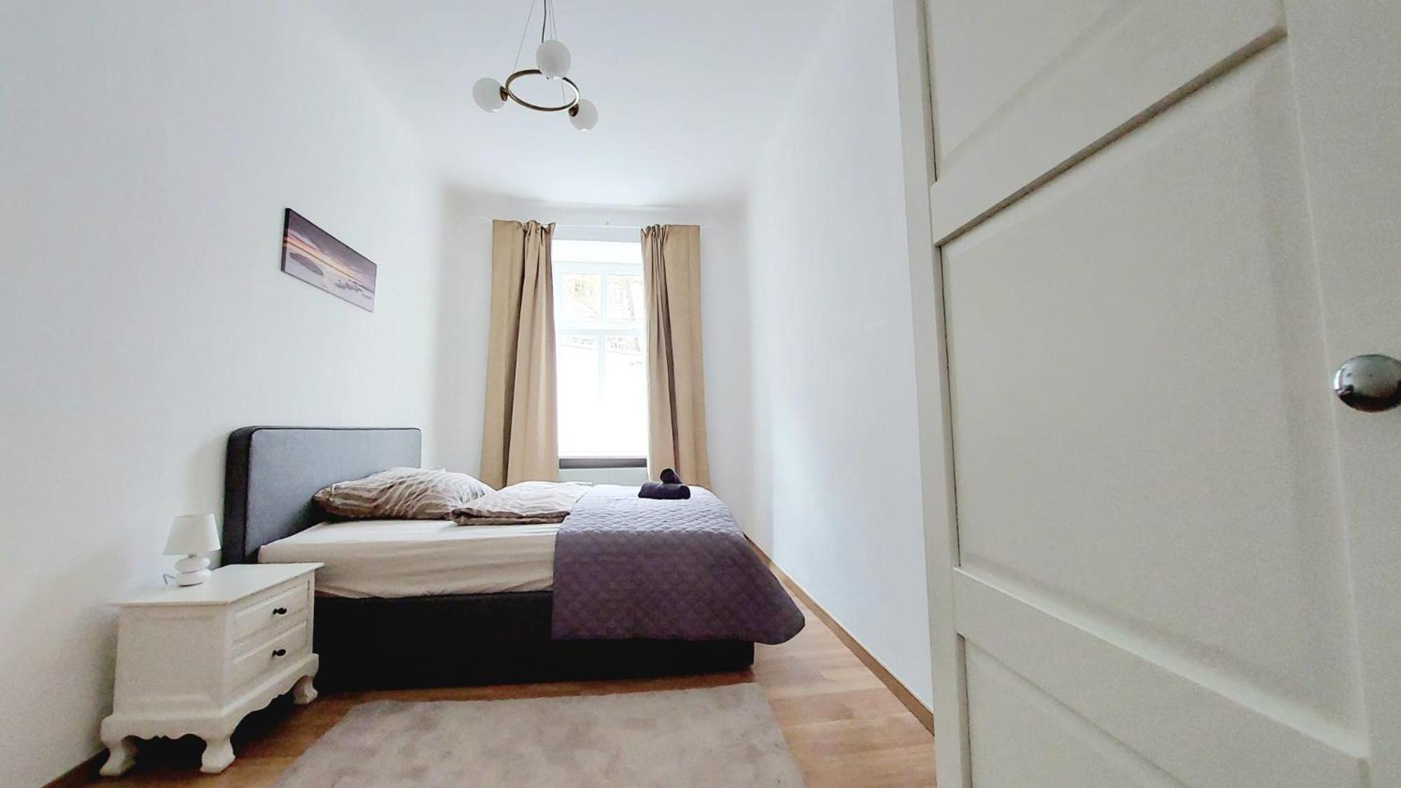 Central & Spacious CheckInVienna Apartment